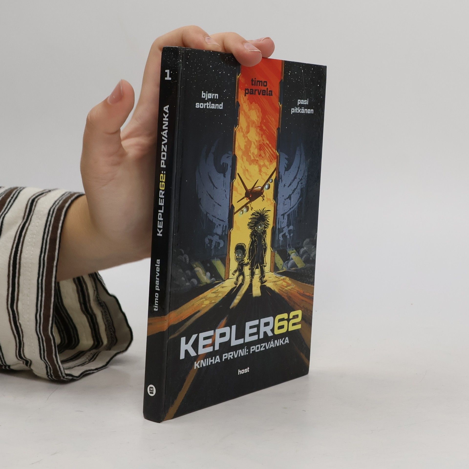 Kepler62. Kniha první, Pozvánka