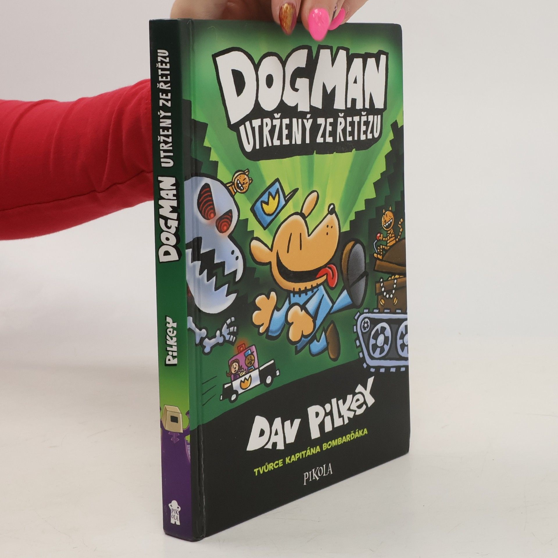 Dav Pilkey Dogman utržený ze řetězu