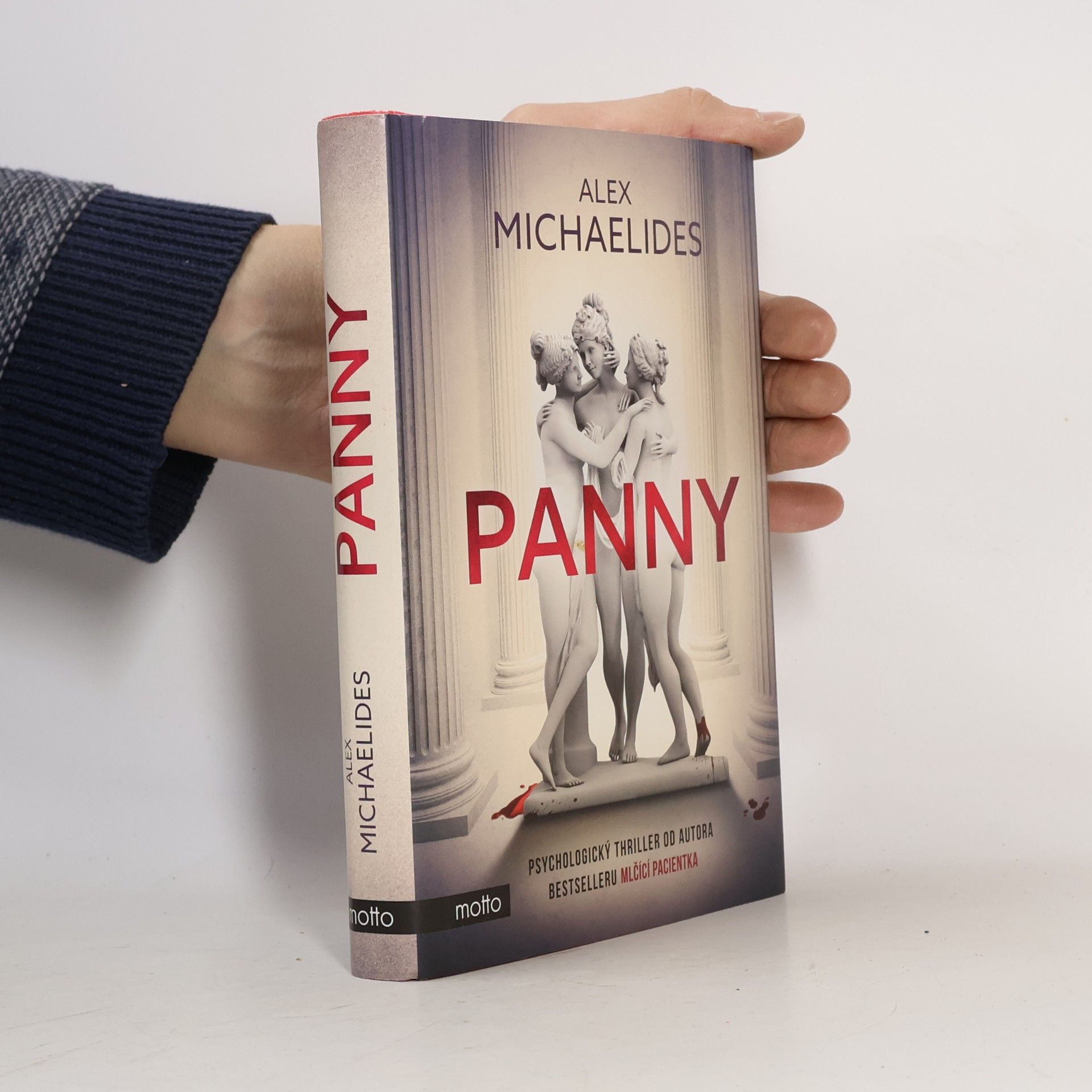 Alex Michaelides Panny