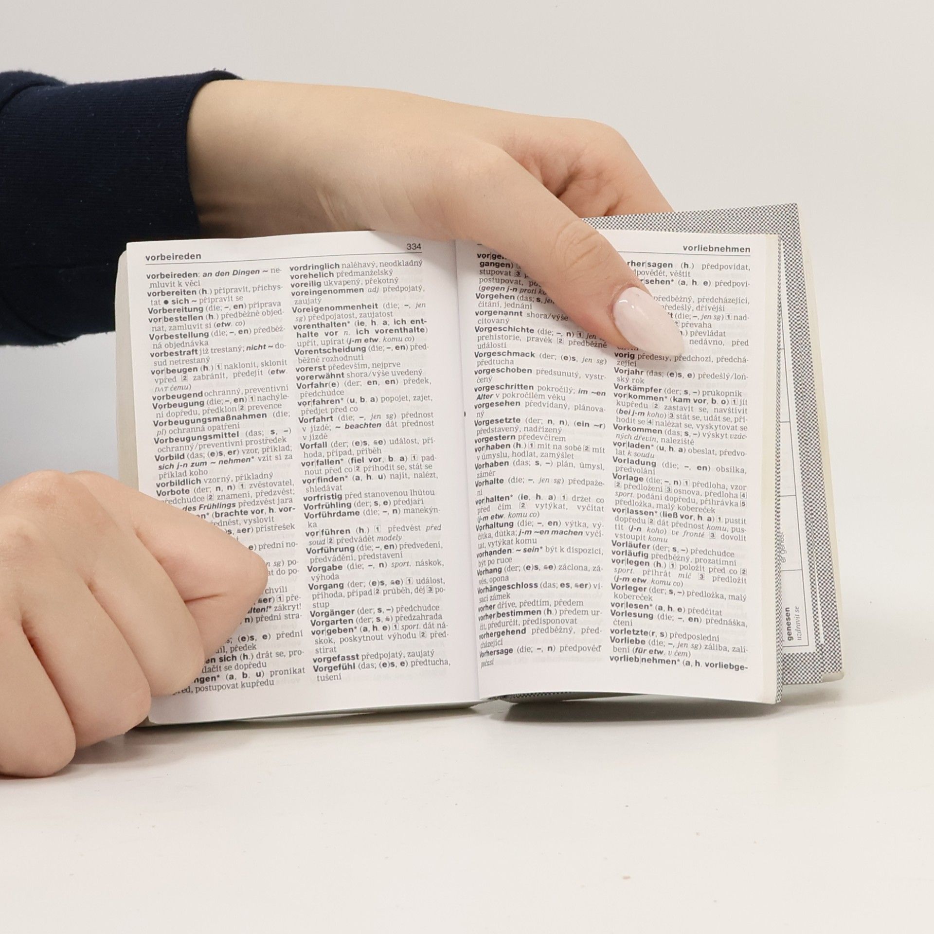 Autorenkollektiv Německo-český, česko-německý kapesní slovník. S novým německým pravopisem