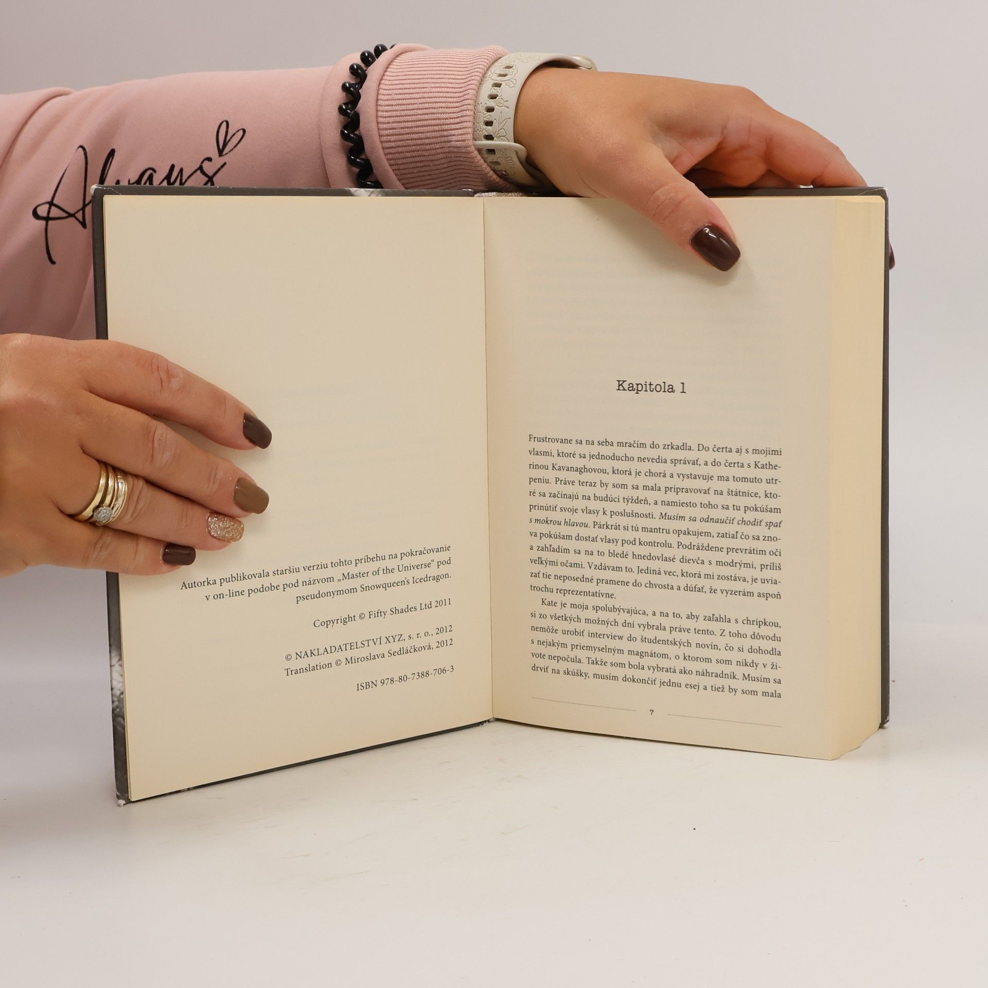 E. L. James Päťdesiat odtieňov sivej. Fifty Shades of Grey