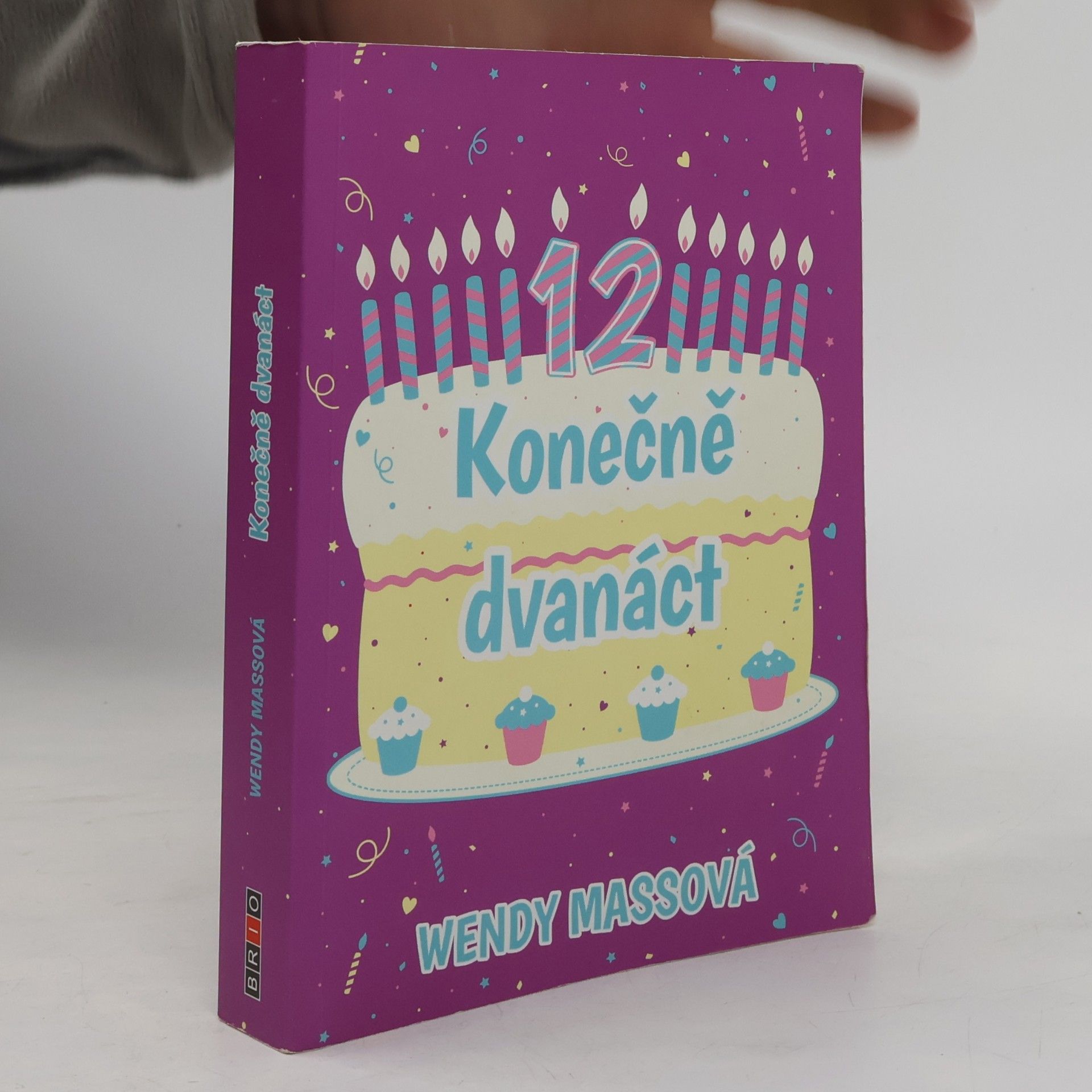 Konečně dvanáct