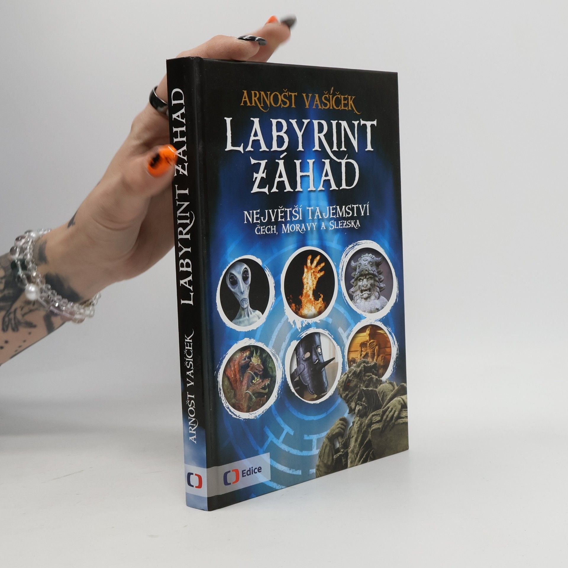 Labyrint záhad: Největší tajemství Čech, Moravy a Slezska
