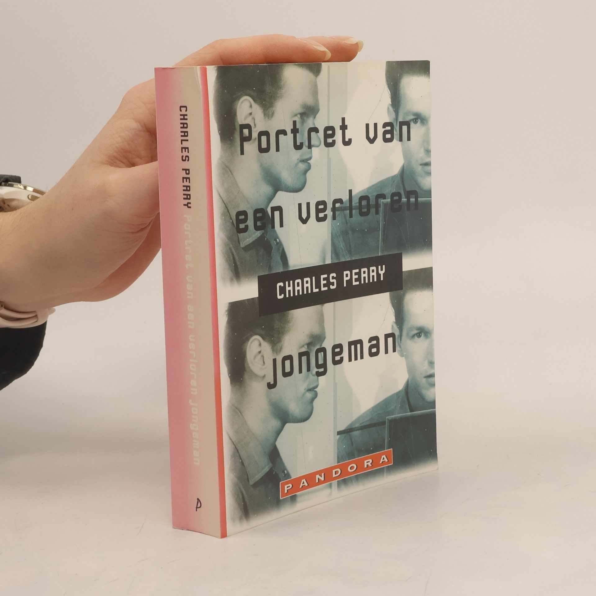 Portret van een verloren jongeman