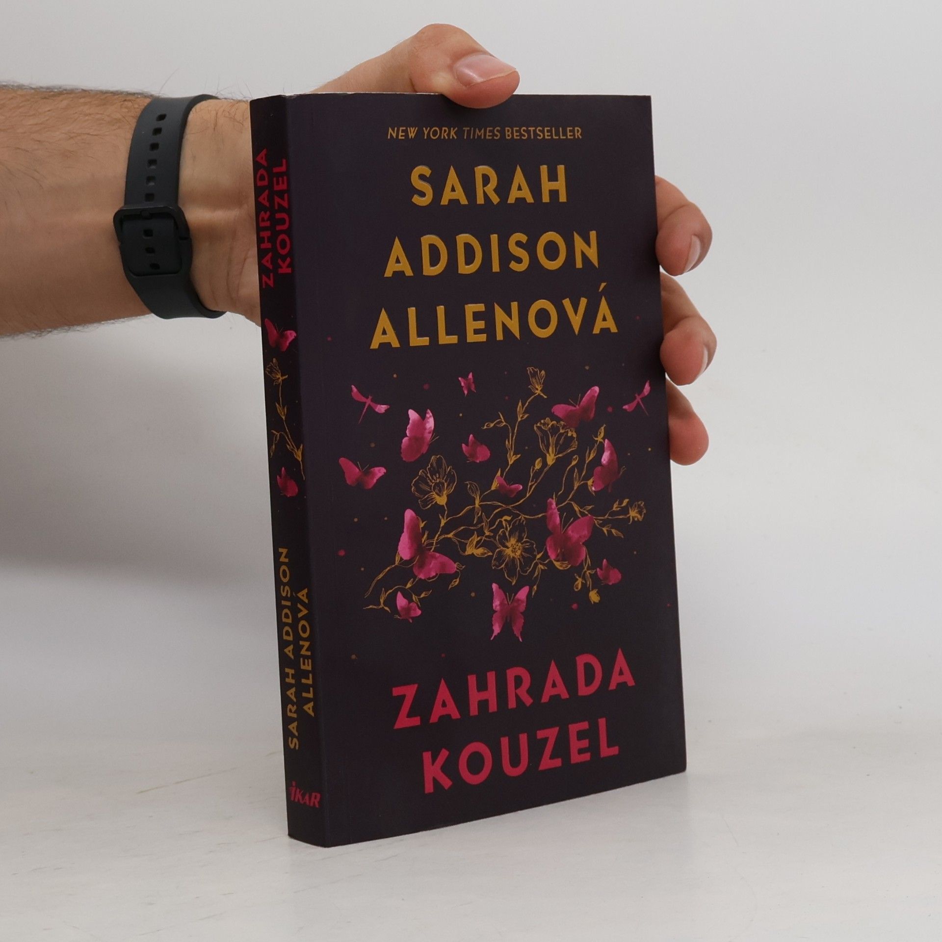 Sarah Addison Allen Zahrada kouzel