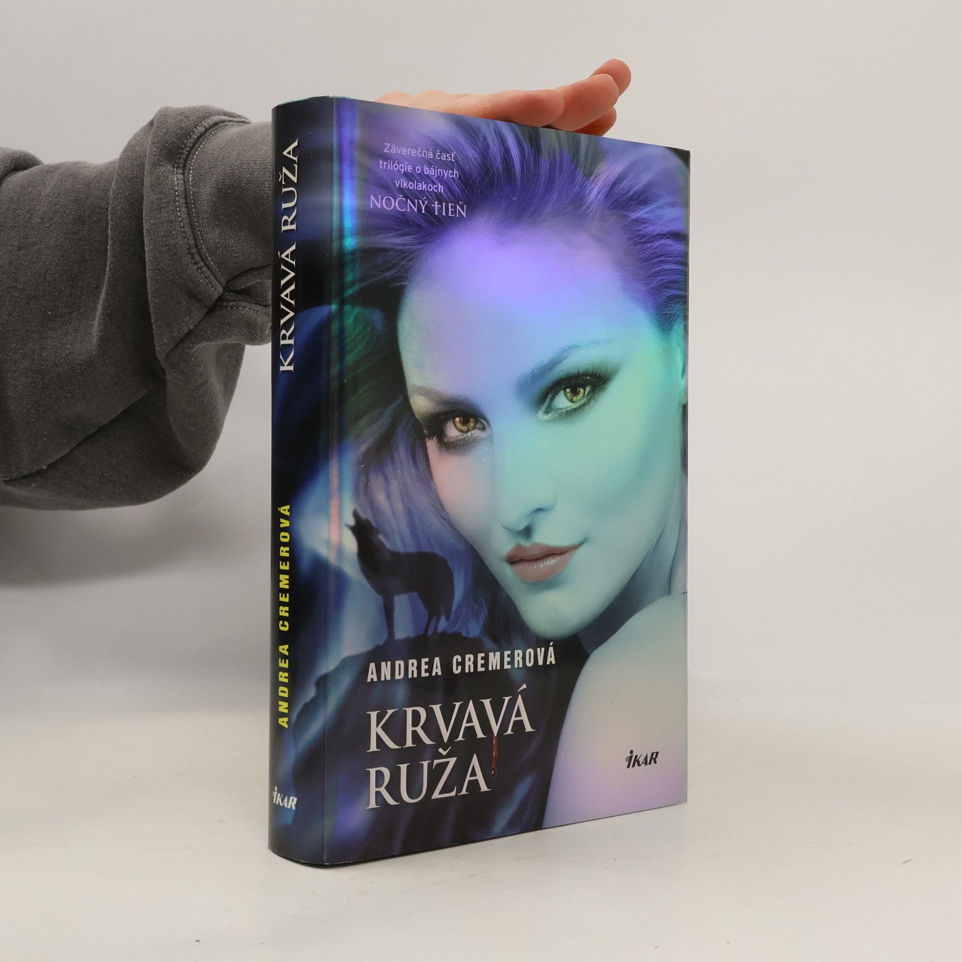 Andrea Cremer Krvavá ruža