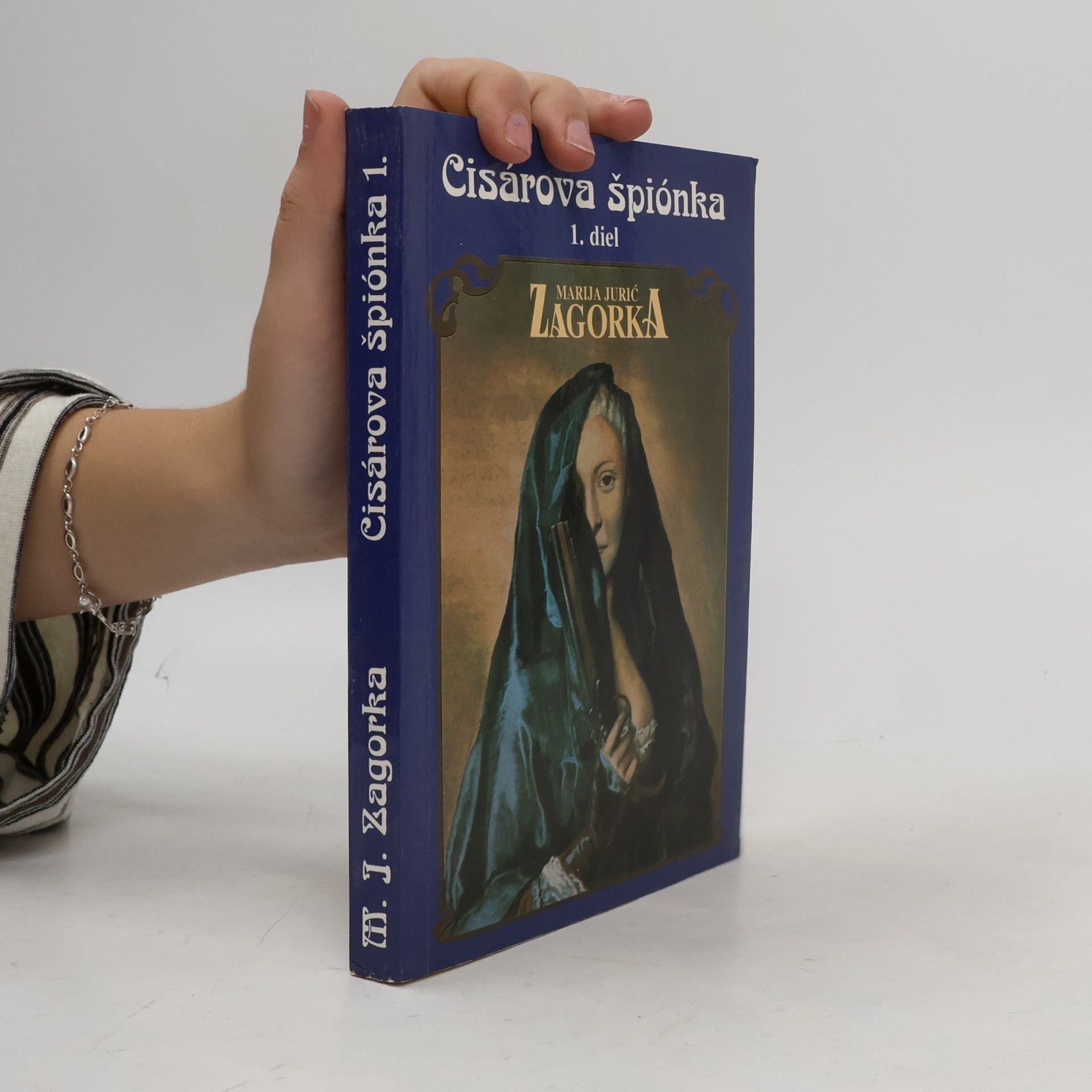 Cisárova špiónka 1.