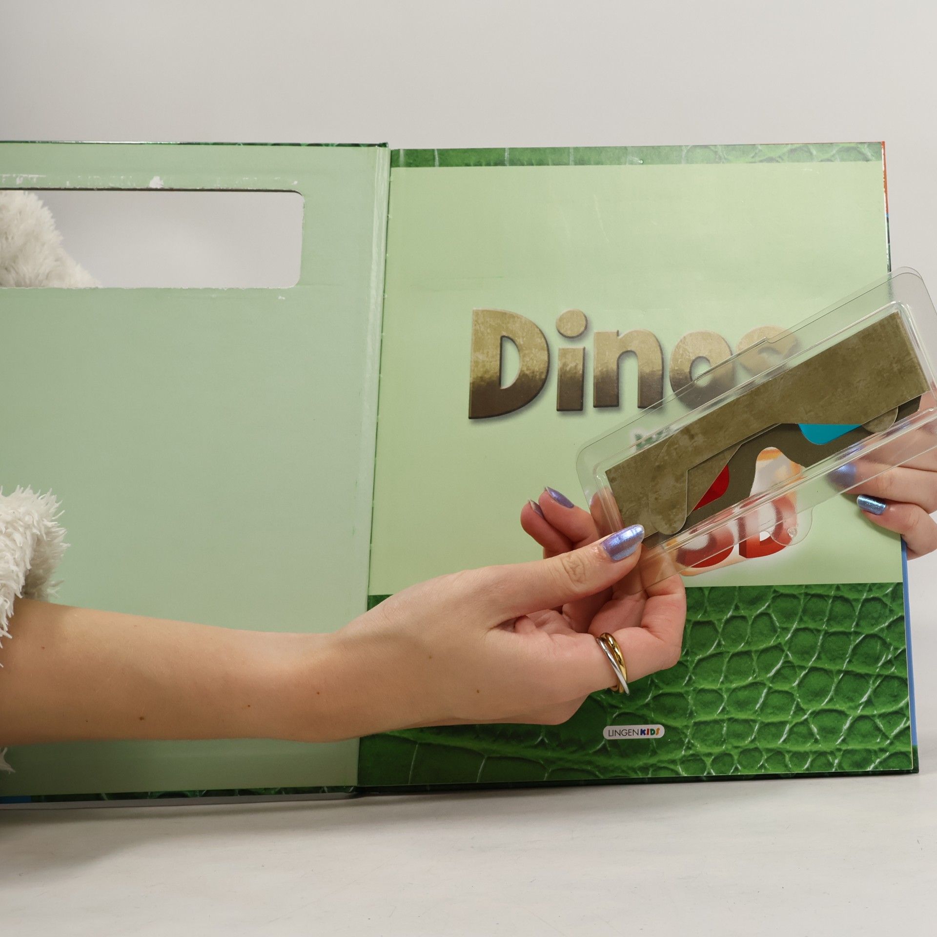 Various authors Dinos. Wissen in 3D