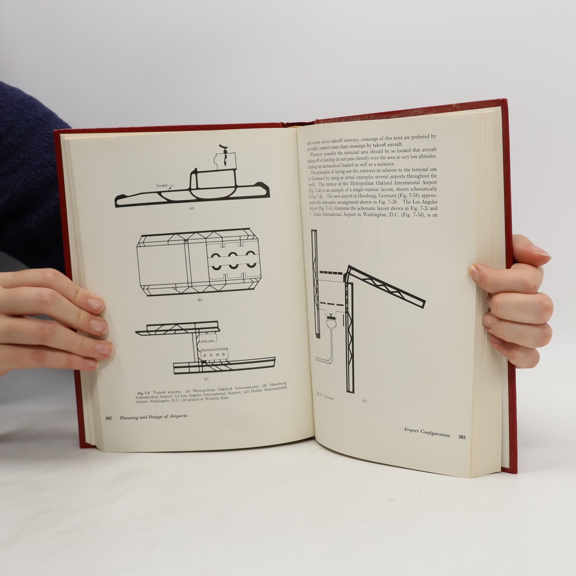 Robert Horonjeff Planning and Design of Airports - Second Edition