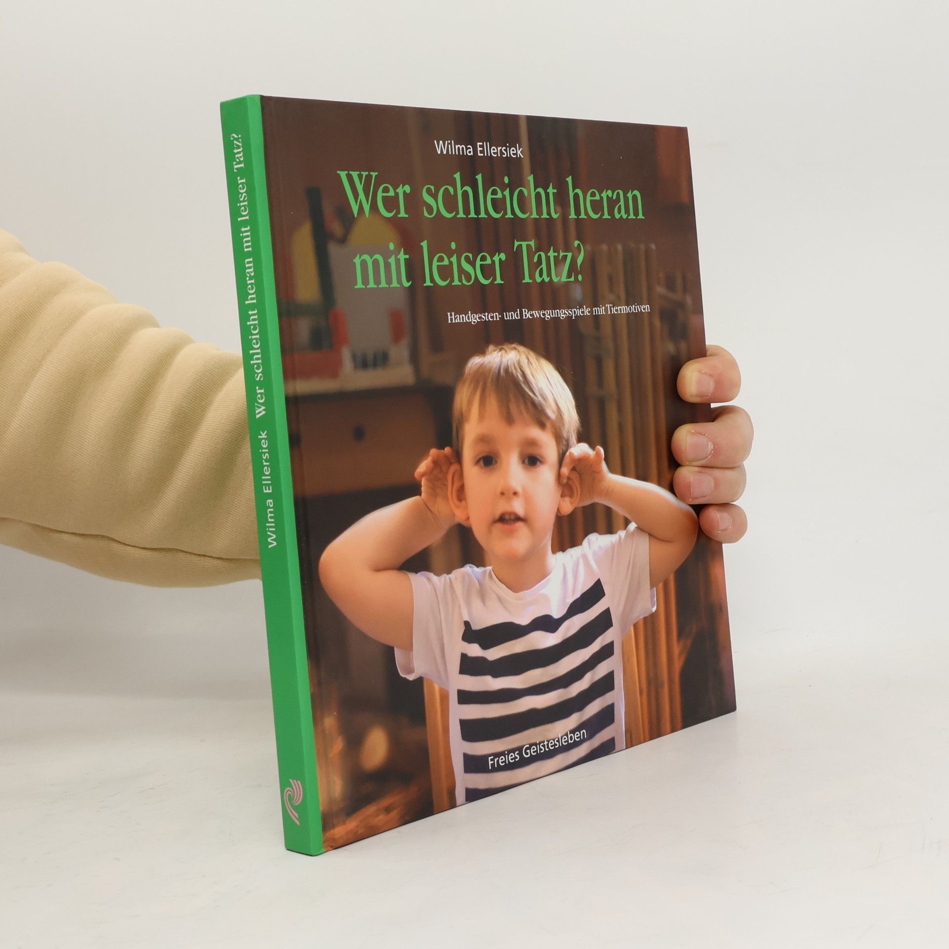 Wer schleicht heran mit leiser Tatz?