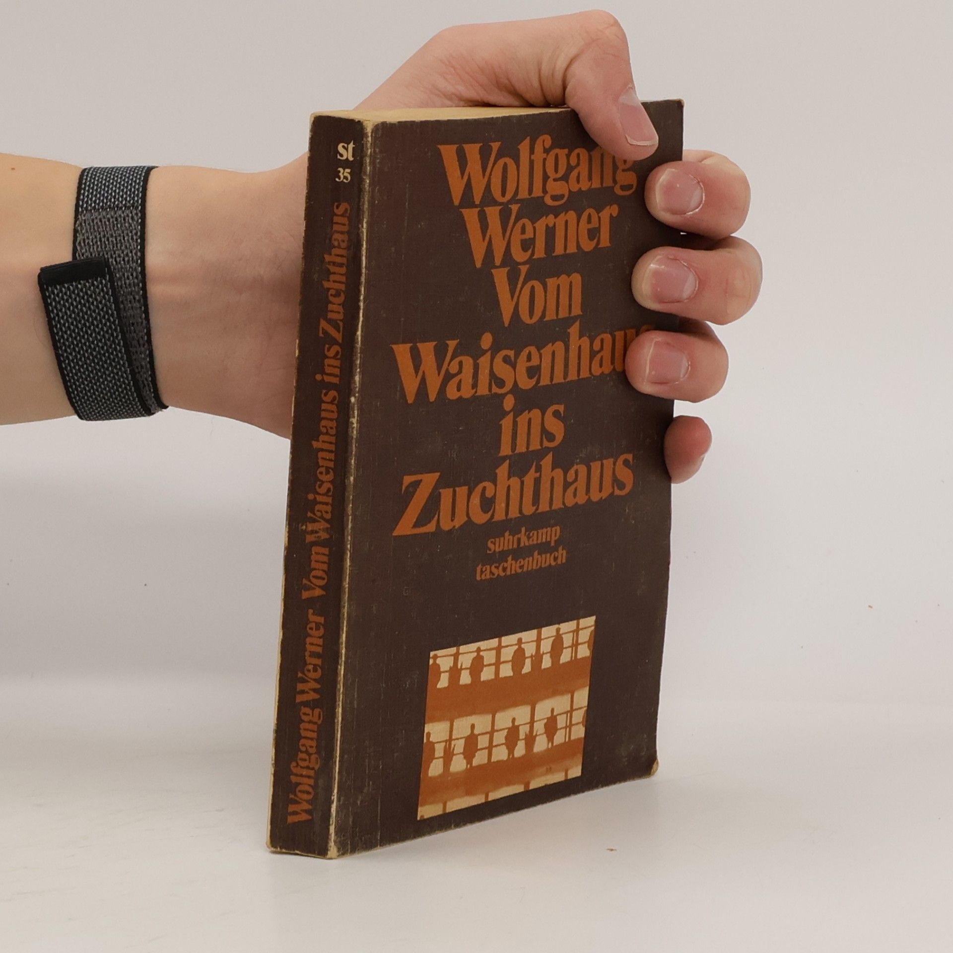 Vom Waisenhaus ins Zuchthaus