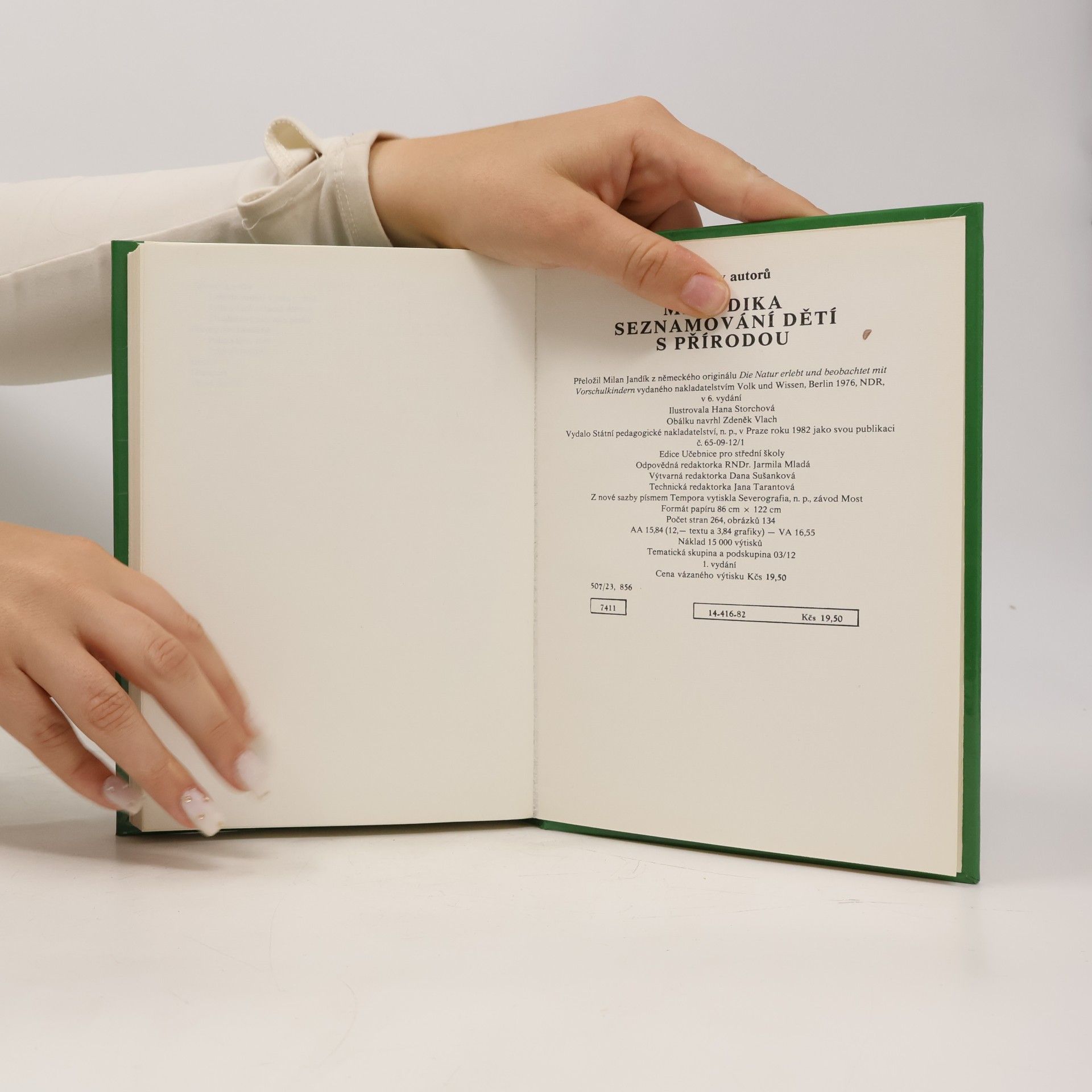 Collectif d'auteurs Metodika seznamování dětí s přírodou