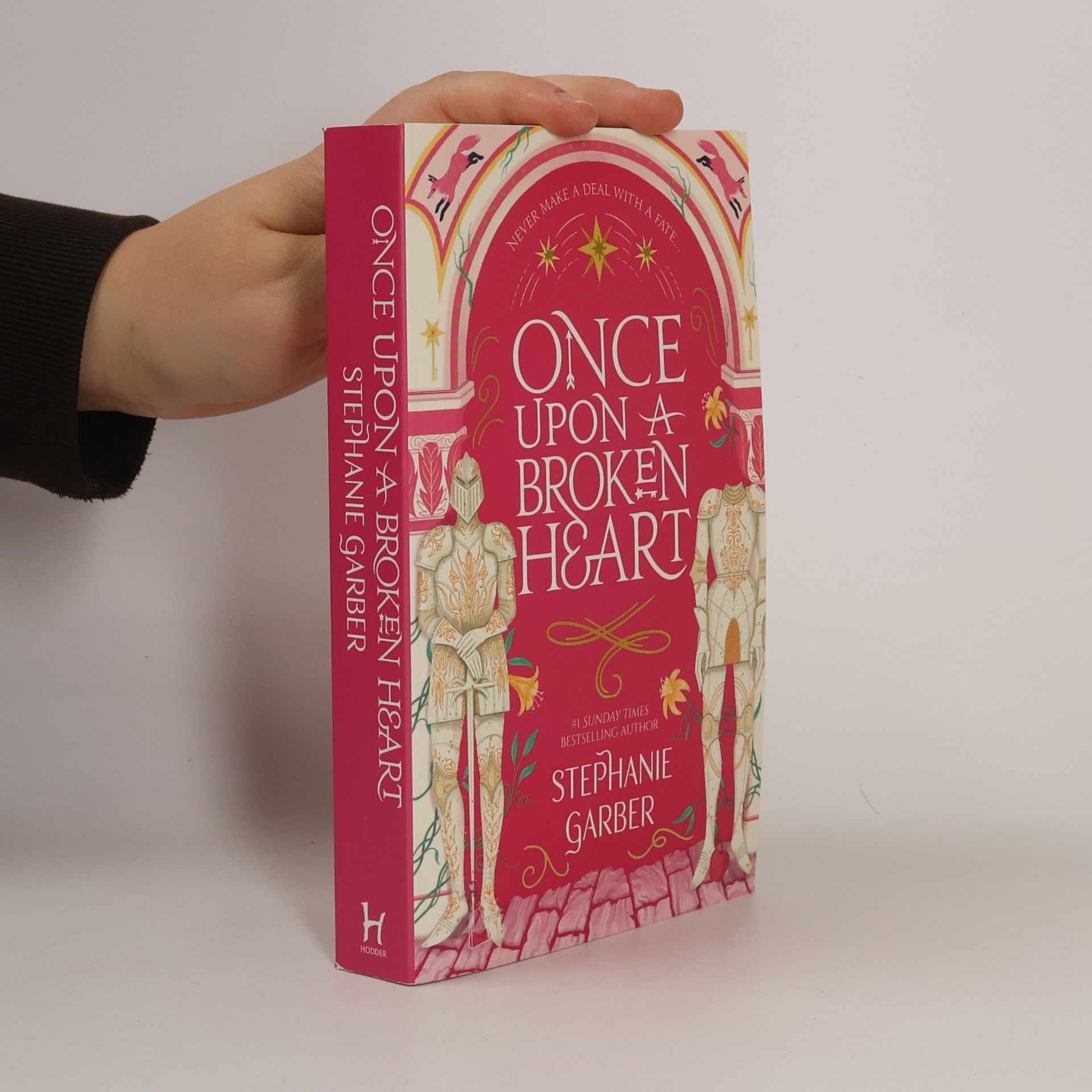 Stephanie Garber Once Upon a Broken Heart