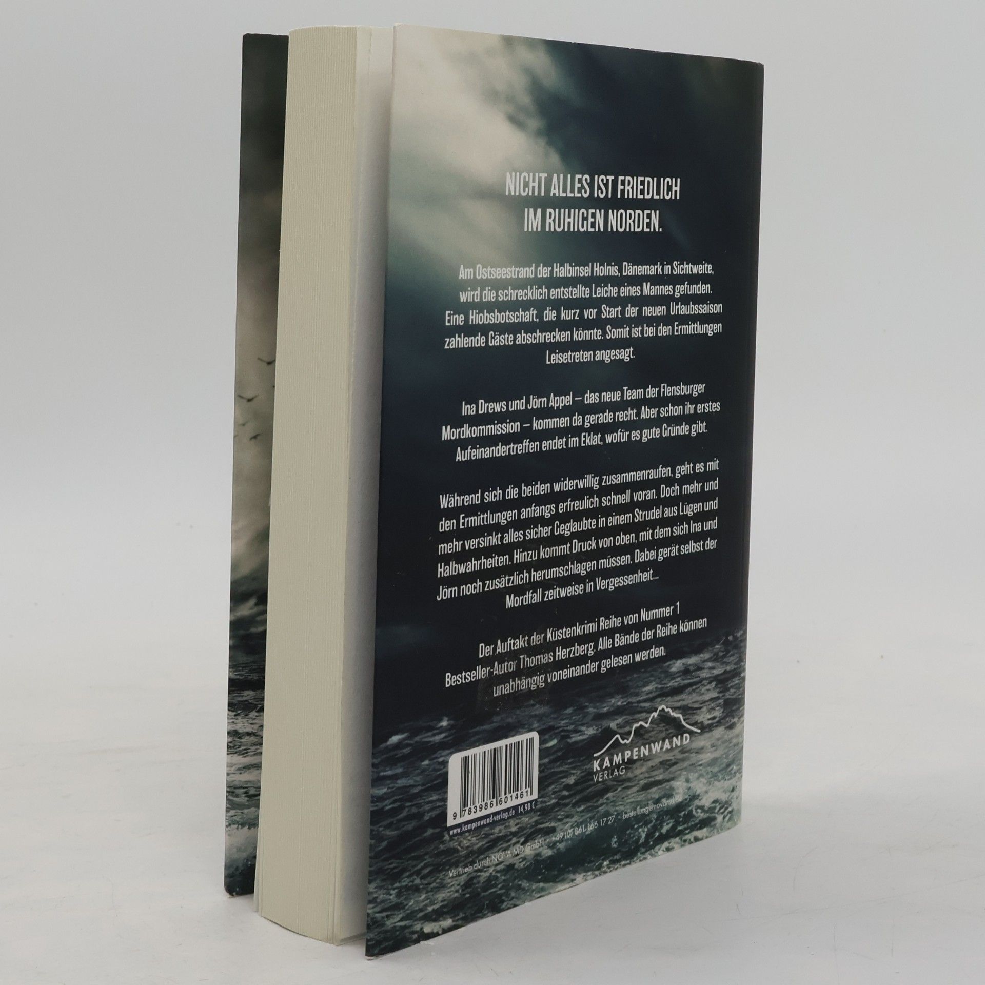 Thomas Herzberg Nasses Grab (Zwischen Mord und Ostsee - Küstenkrimi 1)