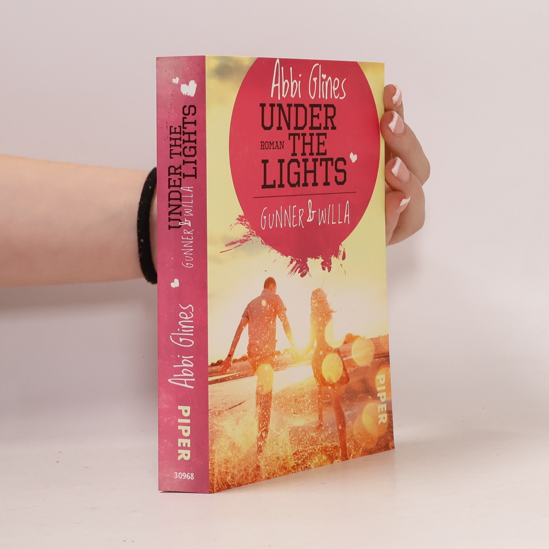 Under the lights - Gunner & Willa