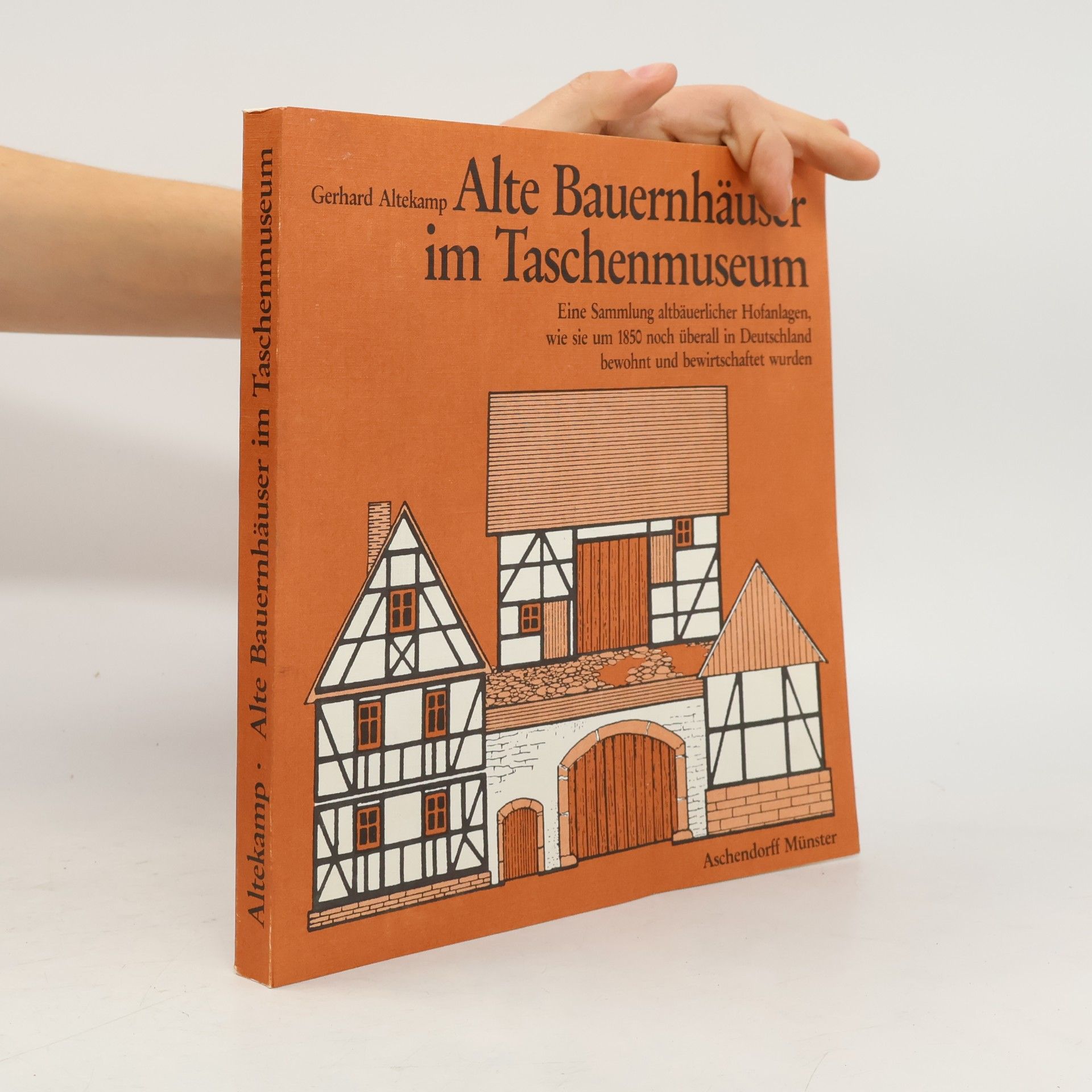 Alte Bauernhäuser im Taschenmuseum