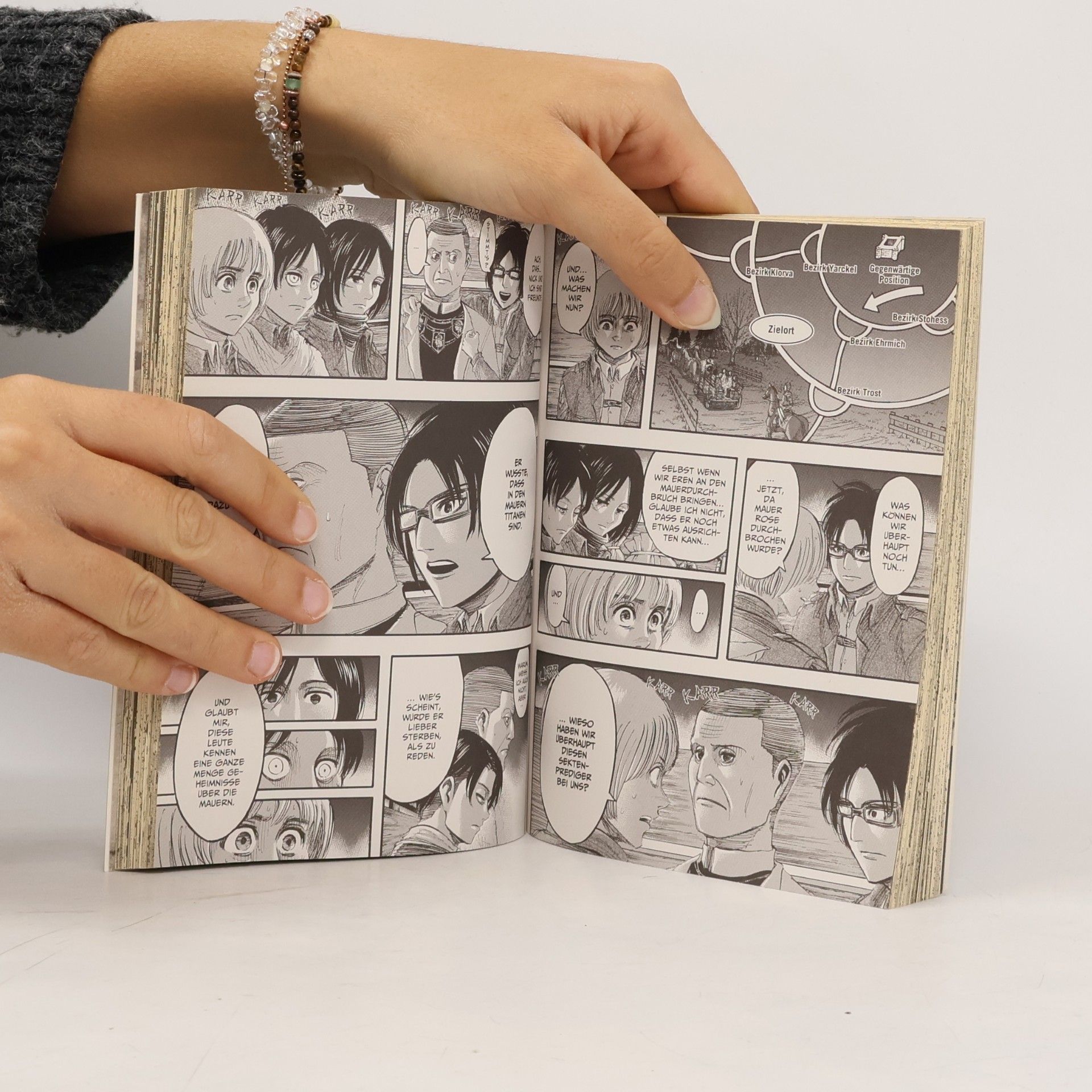 Hadžime Isajama Attack on Titan 9