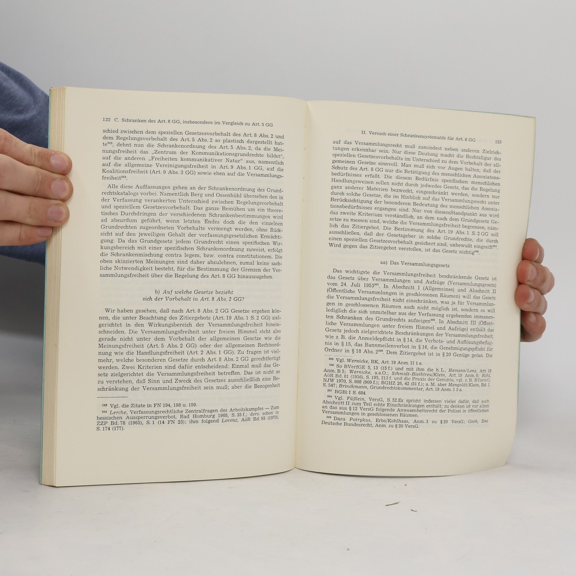 Dr. Werner Müller Schriften zum Öffentlichen Recht - 237: Wirkungsbereich und Schranken der Versammlungsfreiheit, insbesondere im Verhältnis zur Meinungsfreiheit