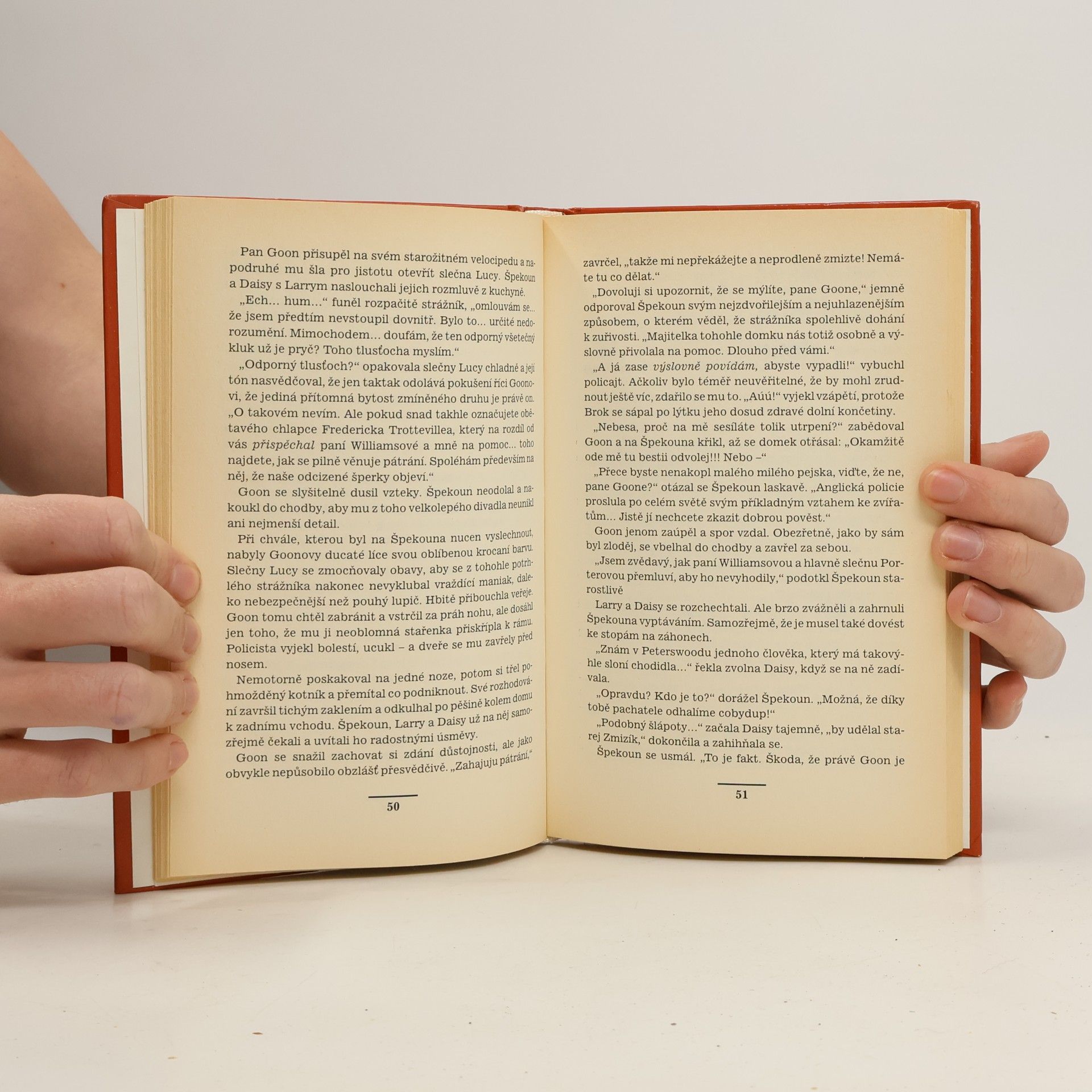 Enid Blyton Tajemství neviditelného lupiče