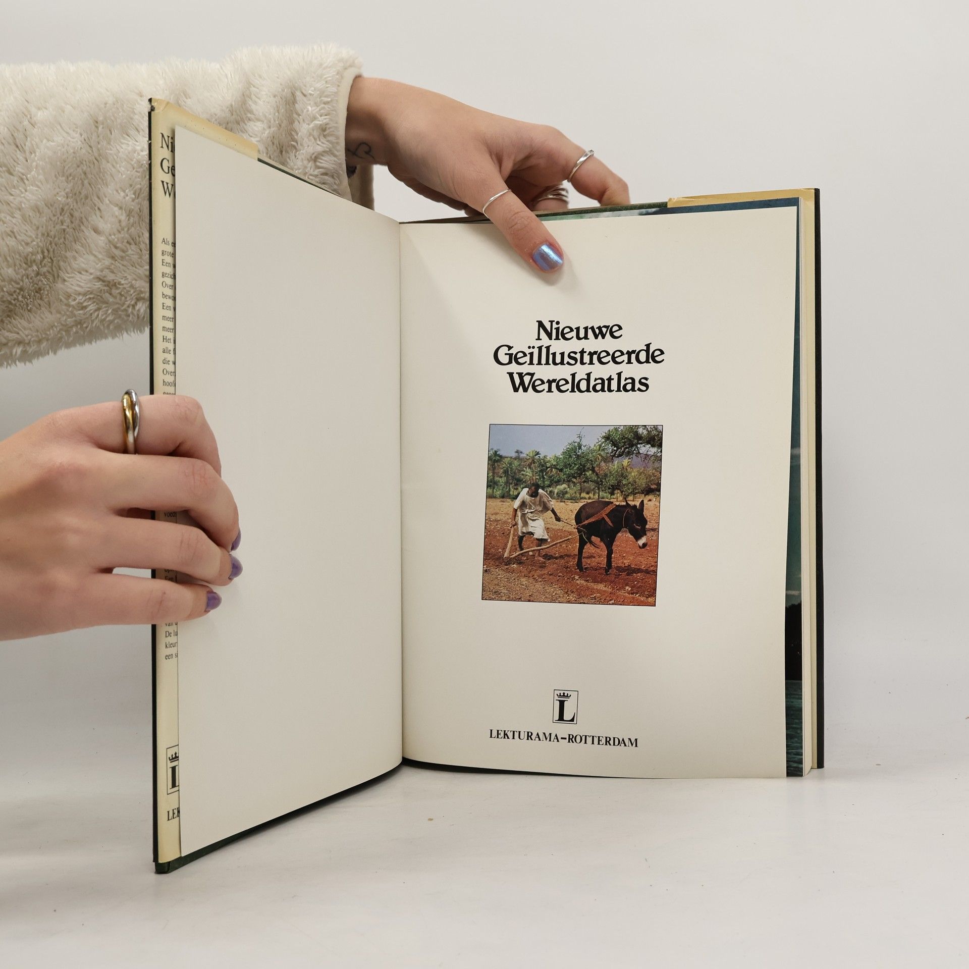 Auteurscollectief Nieuwe Geïllustreerde Wereldatlas