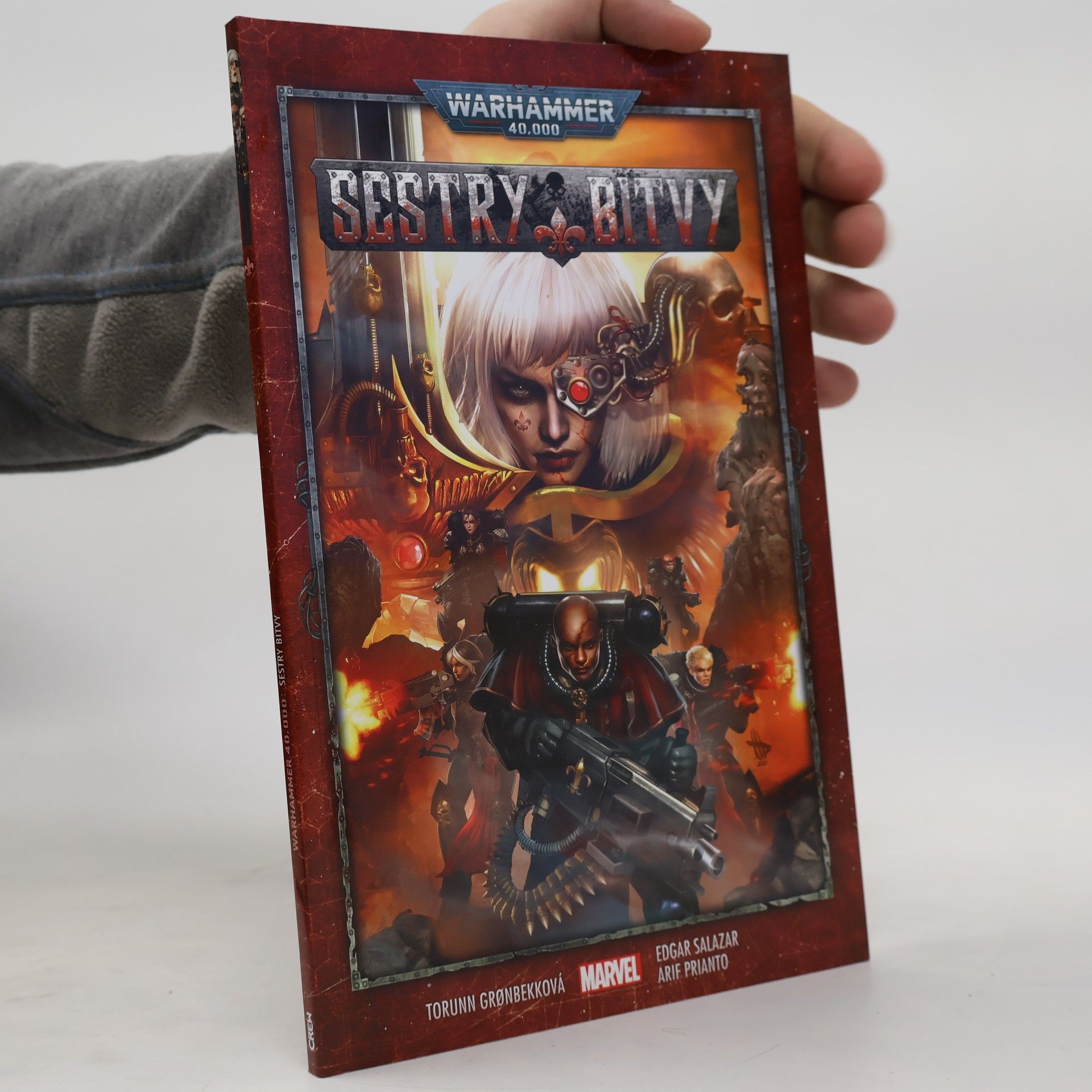 Torunn Grønbekk Warhammer 40000. Sestry bitvy