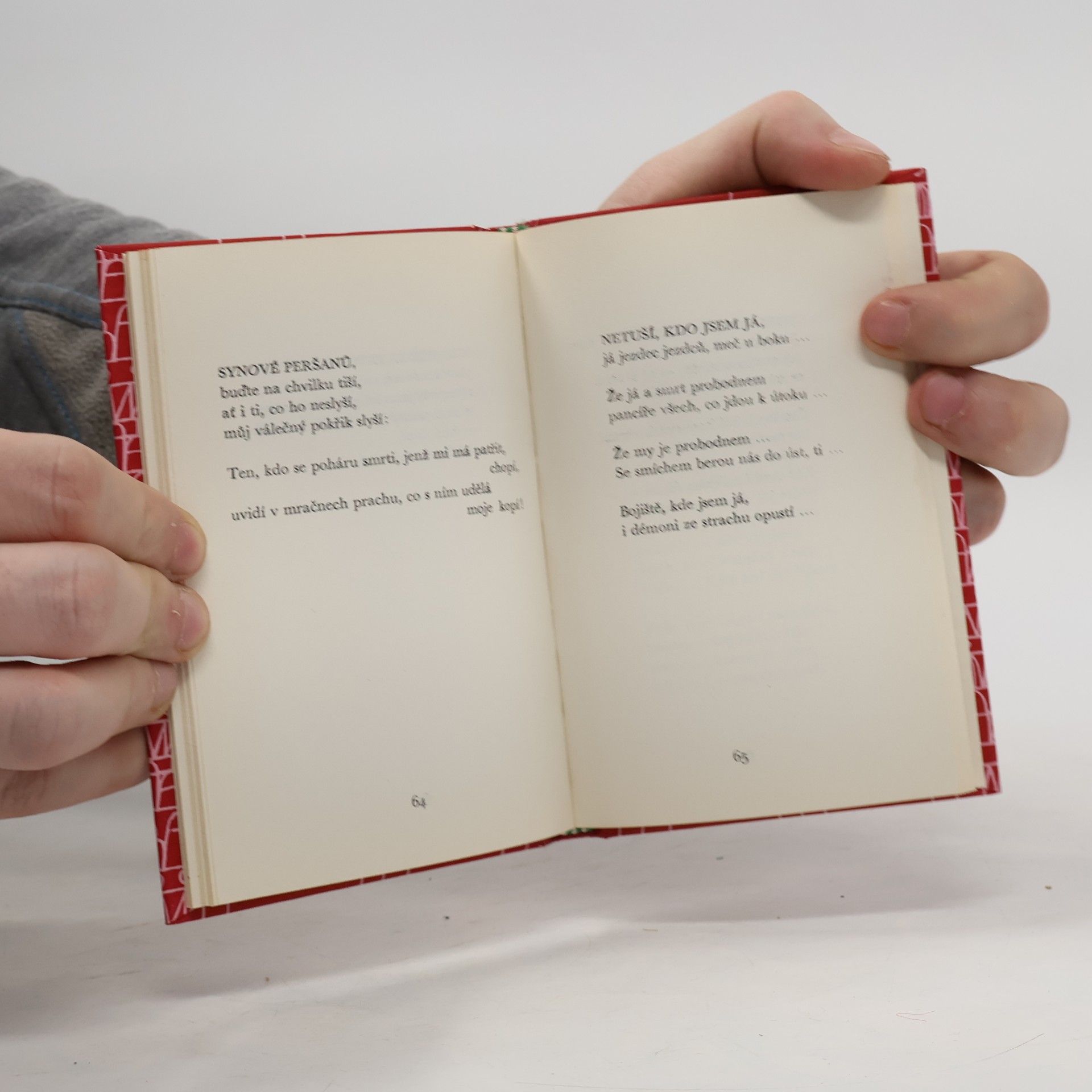 Karel Petráček Džbán žízně. Stará arabská poezie