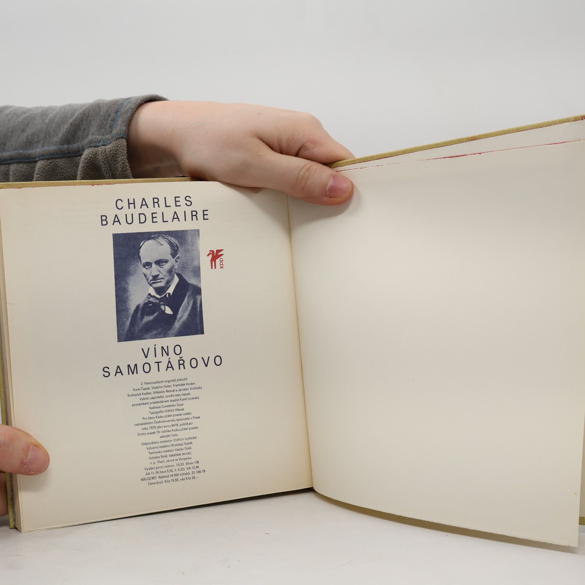Charles Baudelaire Víno samotářovo