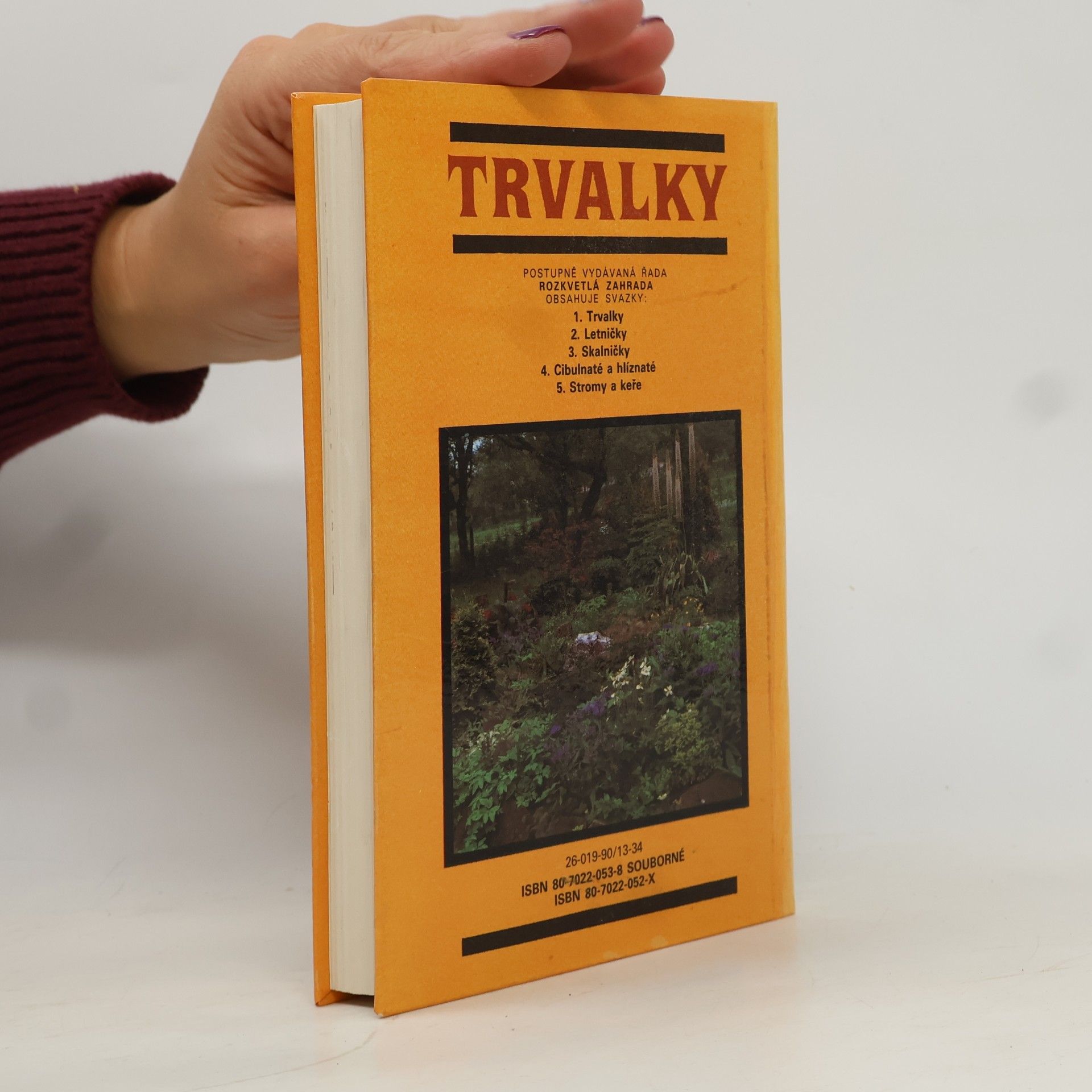 Boris Nikolajevič Golovkin Trvalky - 1: Rozkvětlá zahrada