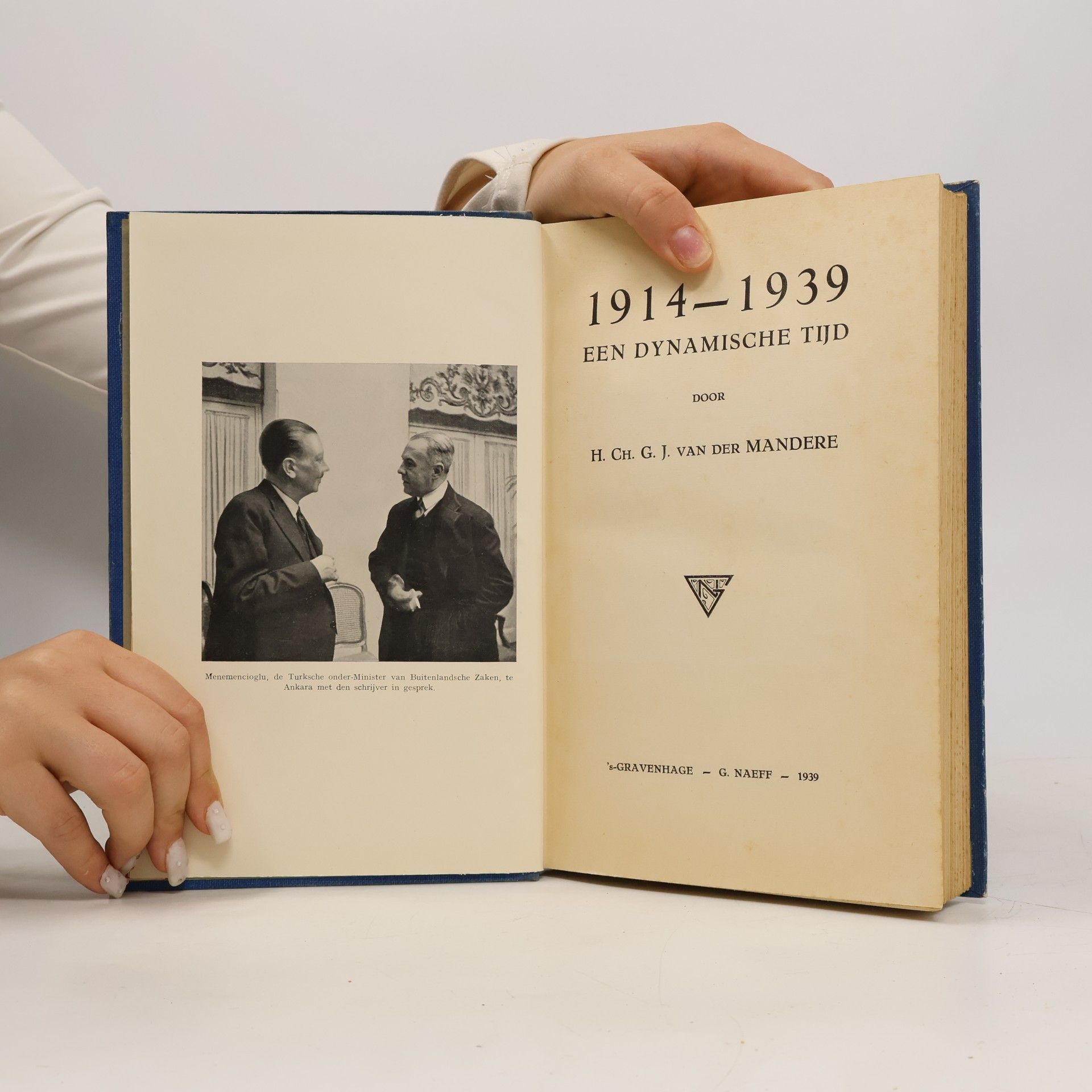 H. Ch.G.J. Van Der Mandere 1914-1939 Een dynamische Tijd