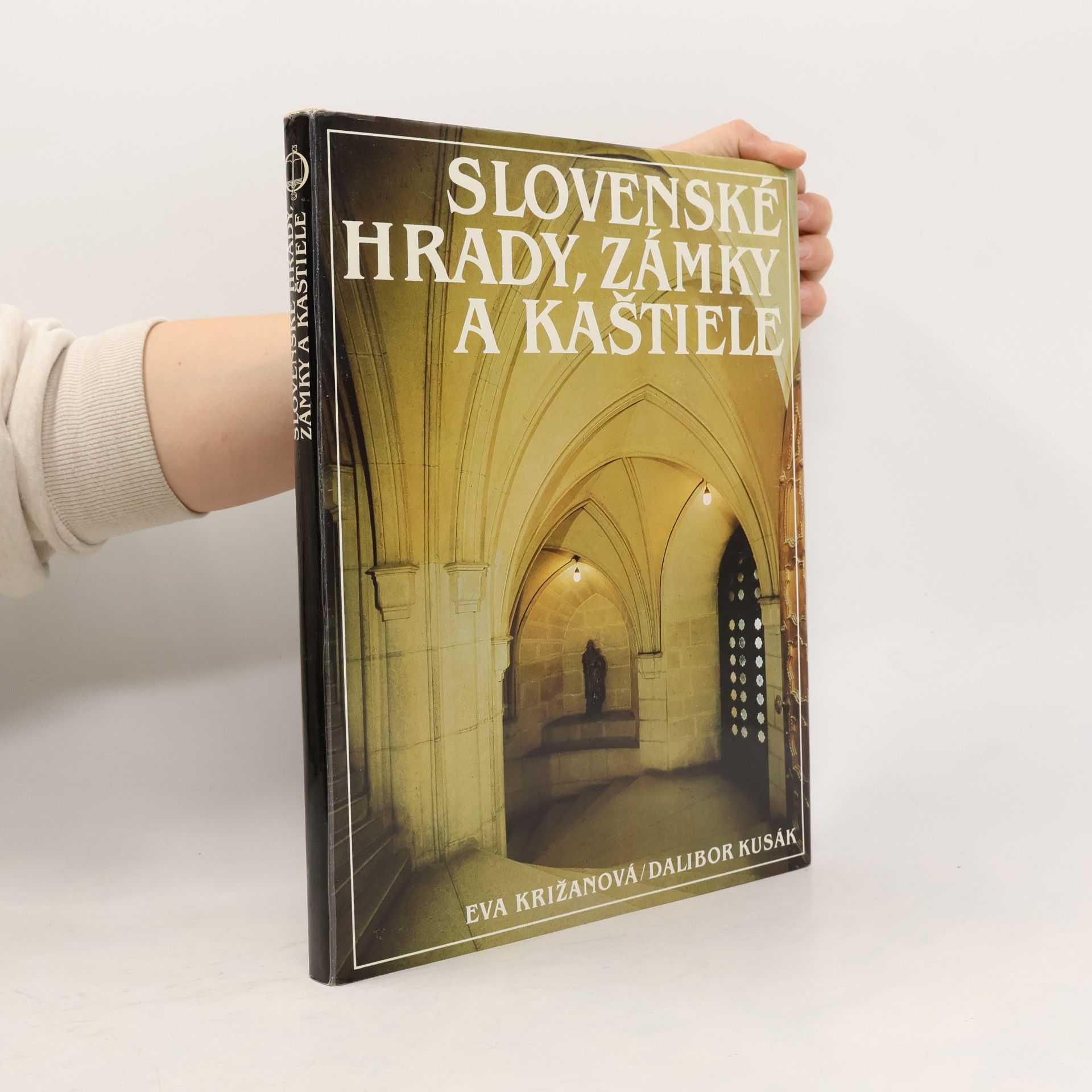Slovenské hrady, zámky a kaštiele