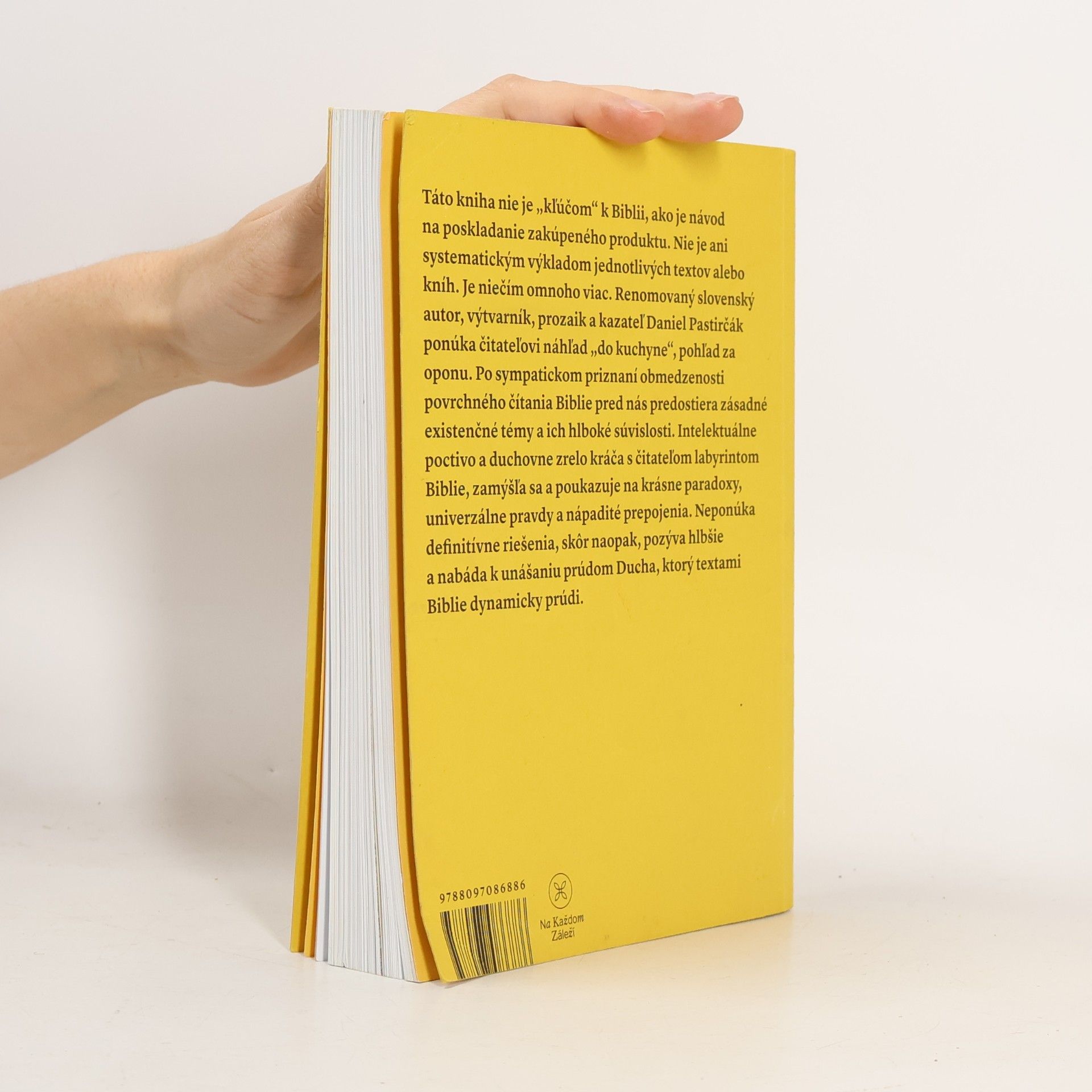 Daniel Pastirčák Labyrintom Biblie : putovanie za podivným prísľubom