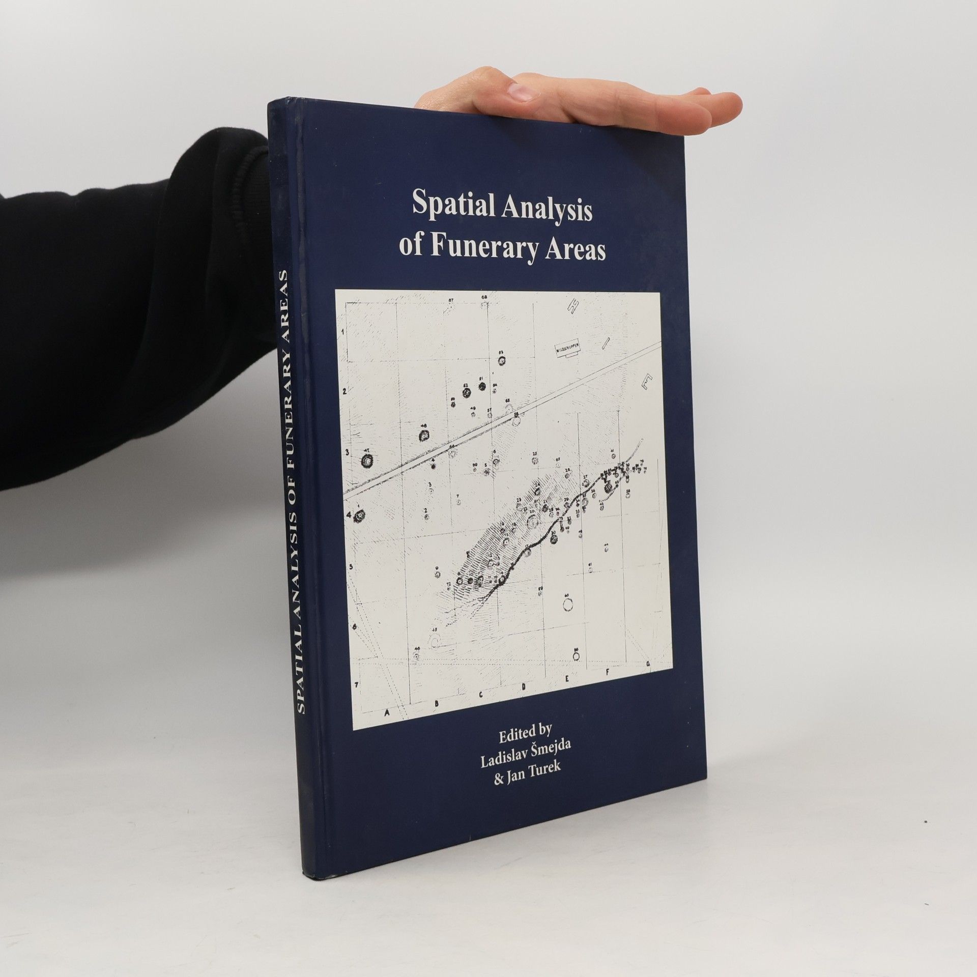 Spatial analysis of funerary areas