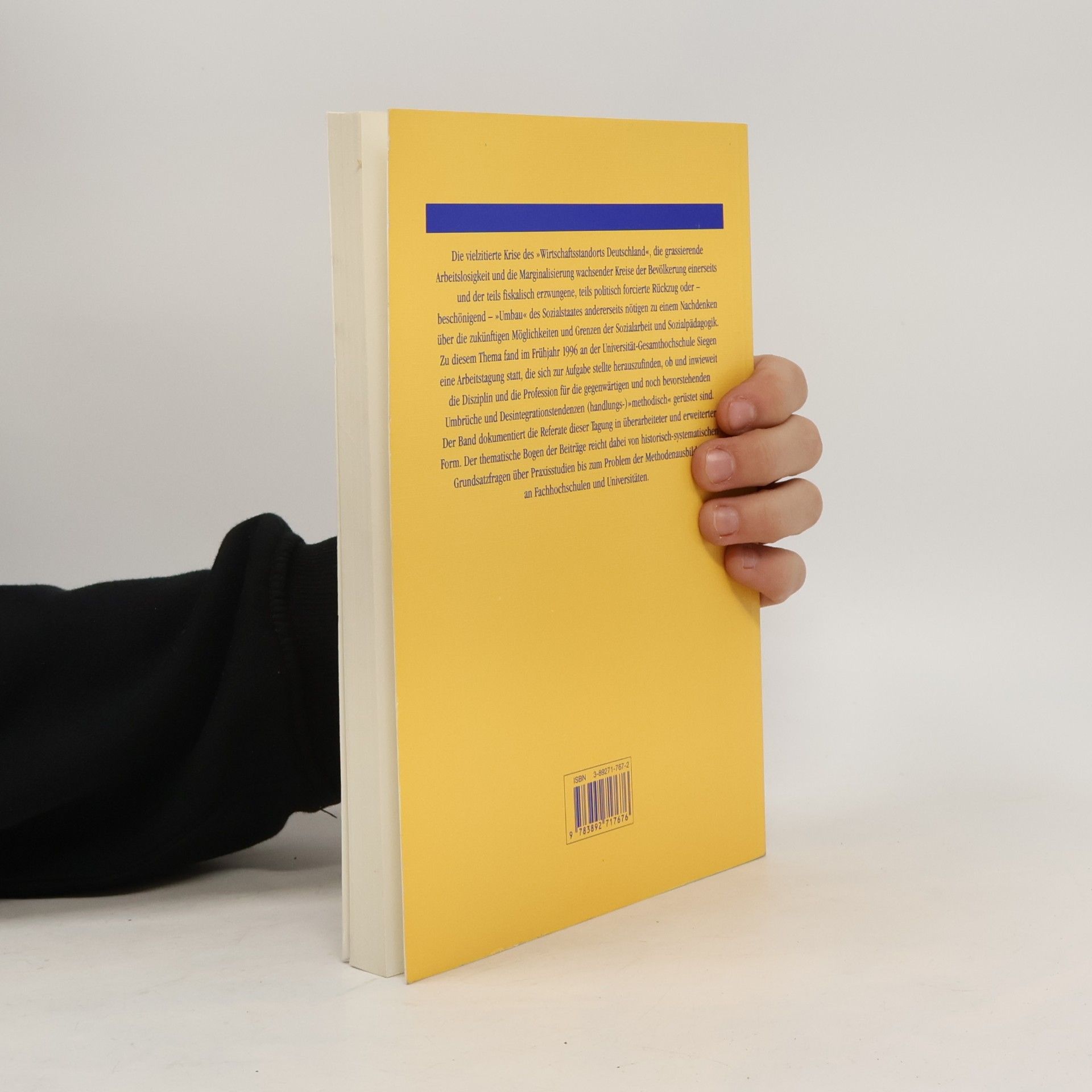 Siegfried Mrochen Standortbestimmung sozialpädagogischer und sozialarbeiterischer Methoden: Dokumentation einer Arbeitstagung in Siegen 17.-20. April 1996