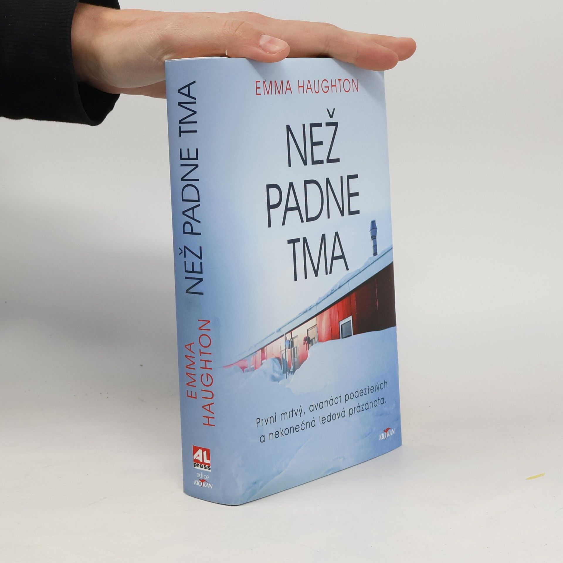 Emma Haughton Než padne tma