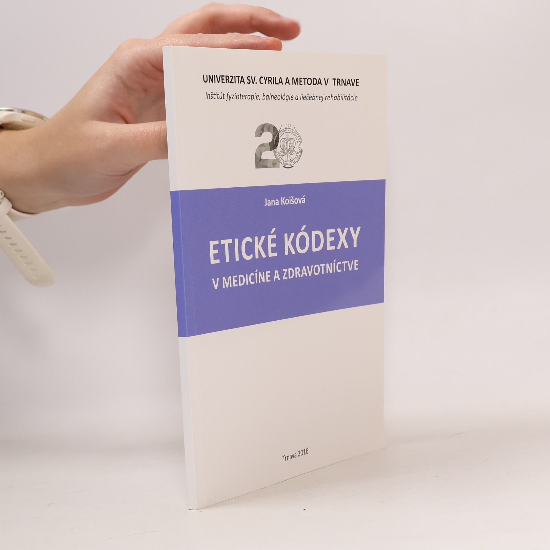 Etické kódexy v medicínskych a zdravotníckych profesiách
