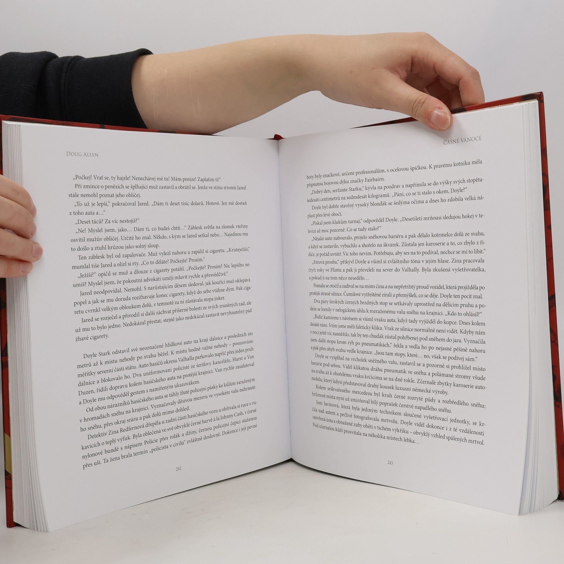 Various authors Velká kniha vánočních detektivek a záhad