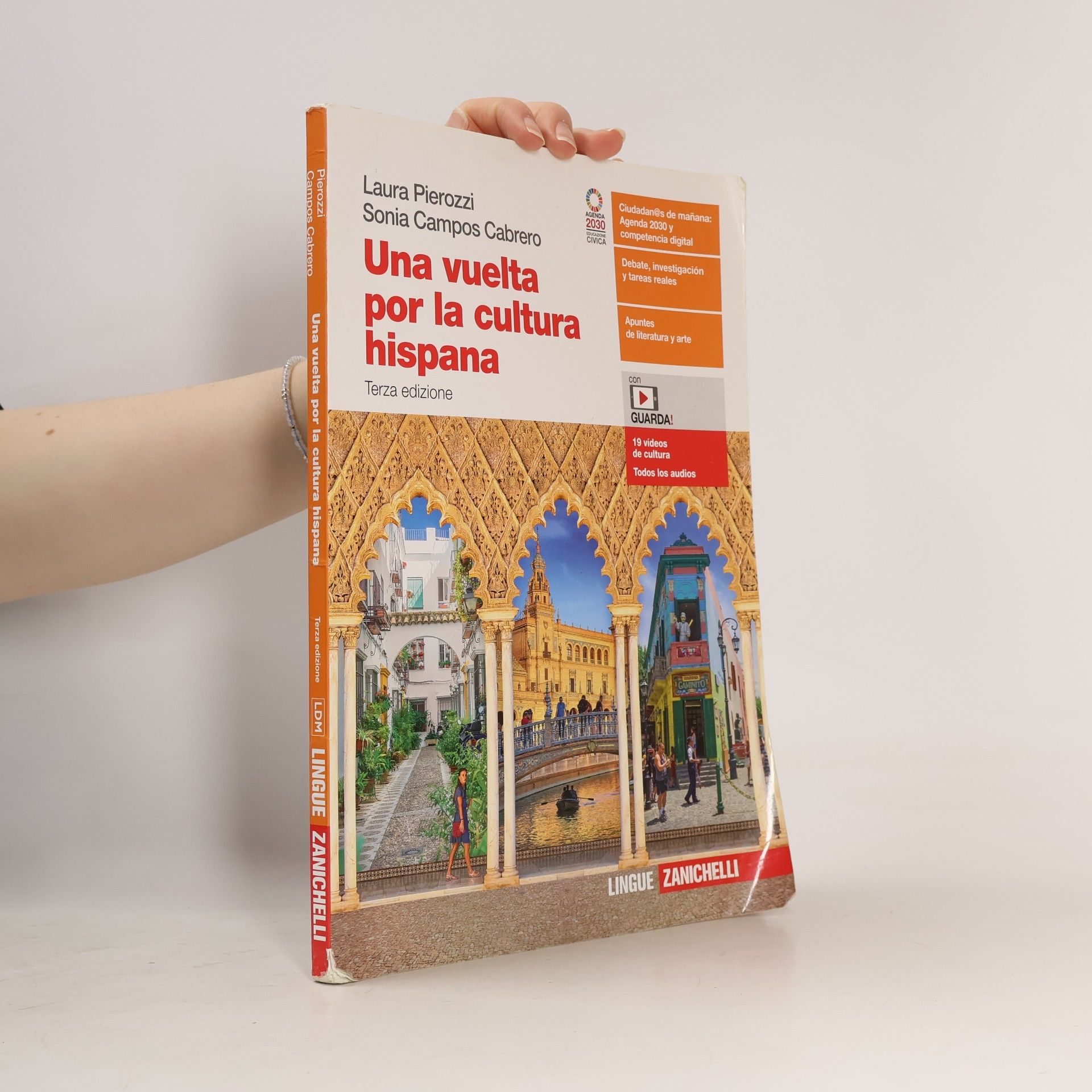 Una vuelta por la cultura hispana