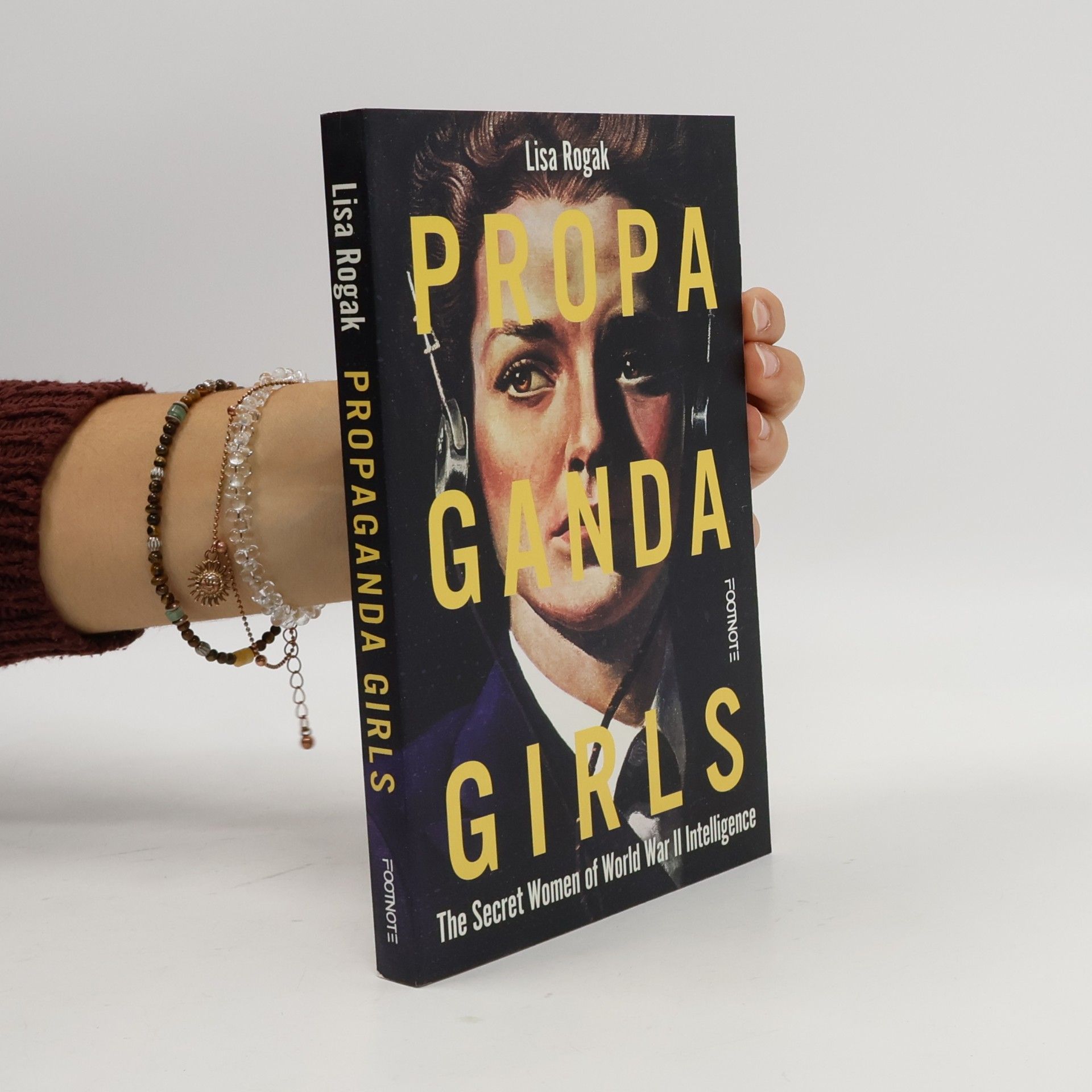 Lisa Angowski Rogak Propaganda Girls