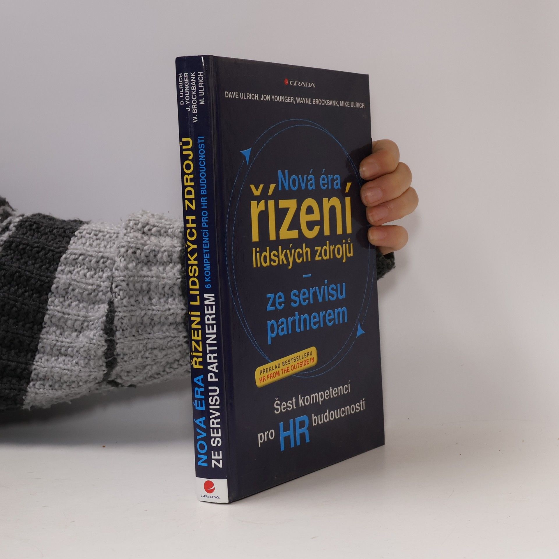 Nová éra řízení lidských zdrojů - ze servisu partnerem : šest kompetencí pro HR budoucnosti