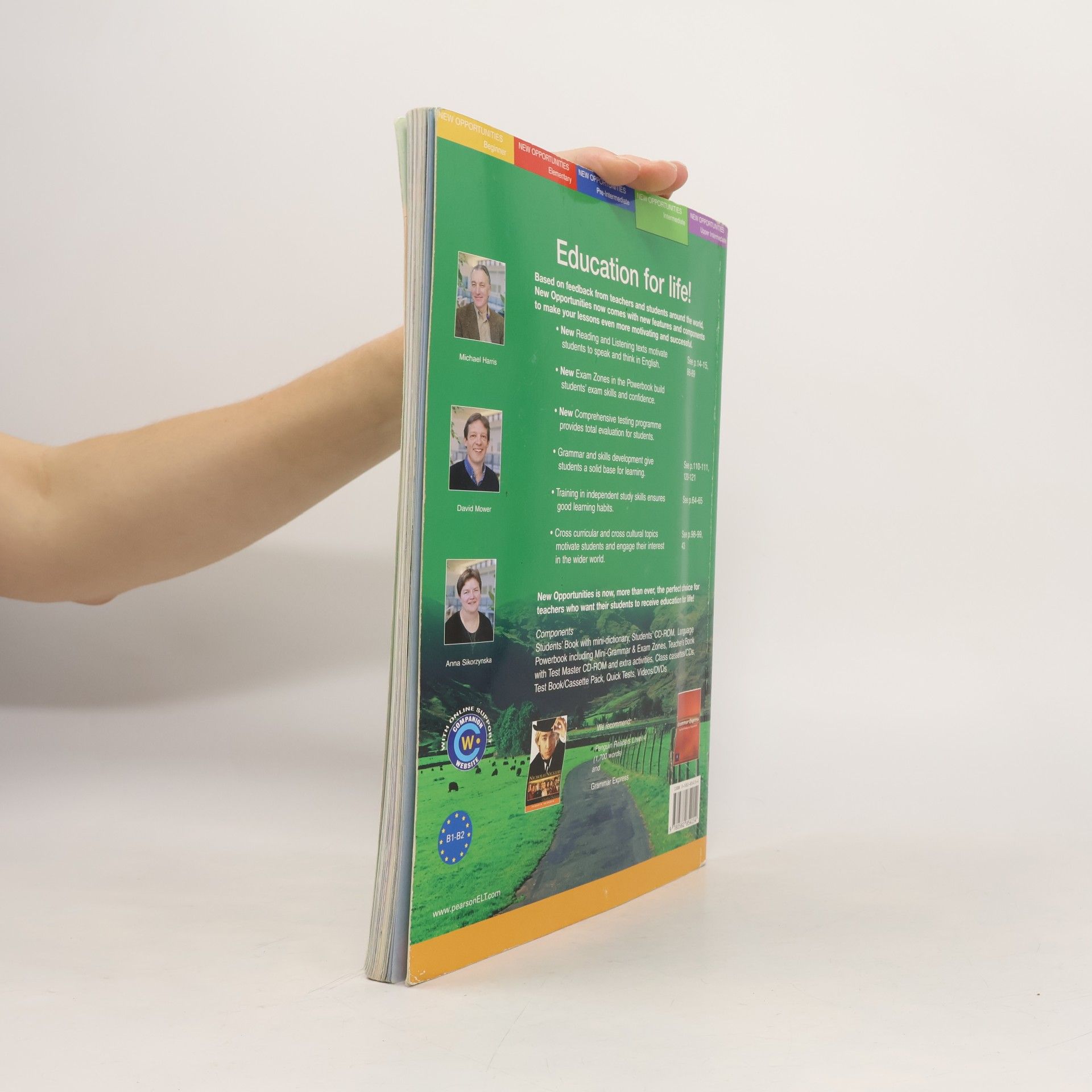 Collectif d'auteurs New Opportunities. Education for life. Intermediate Students' Book. Mini-Dictionary