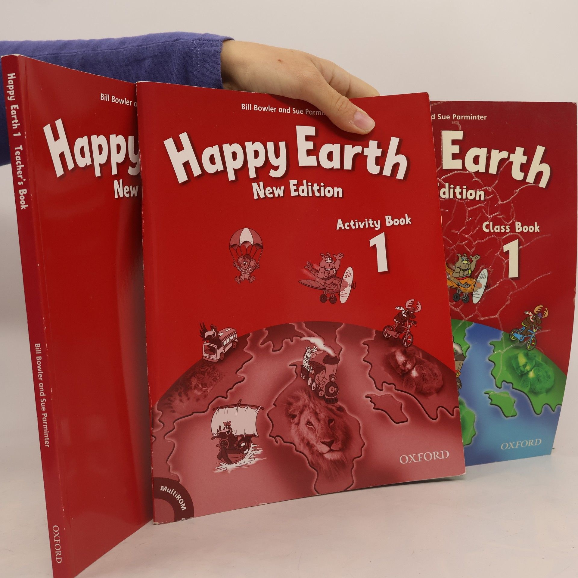 Happy Earth 1: Class book + Activity book.