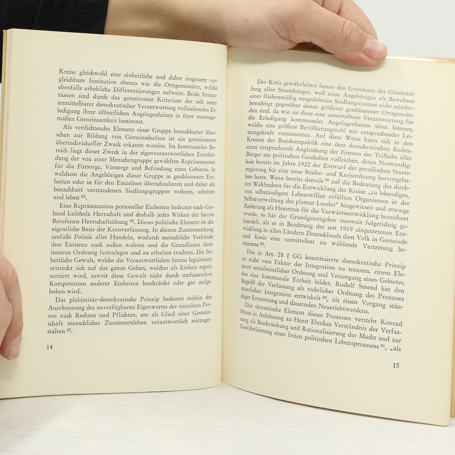 Georg Christoph von Unruh Verfassung und Auftrag des Kreises im demokratischen und sozialen Rechtsstaat