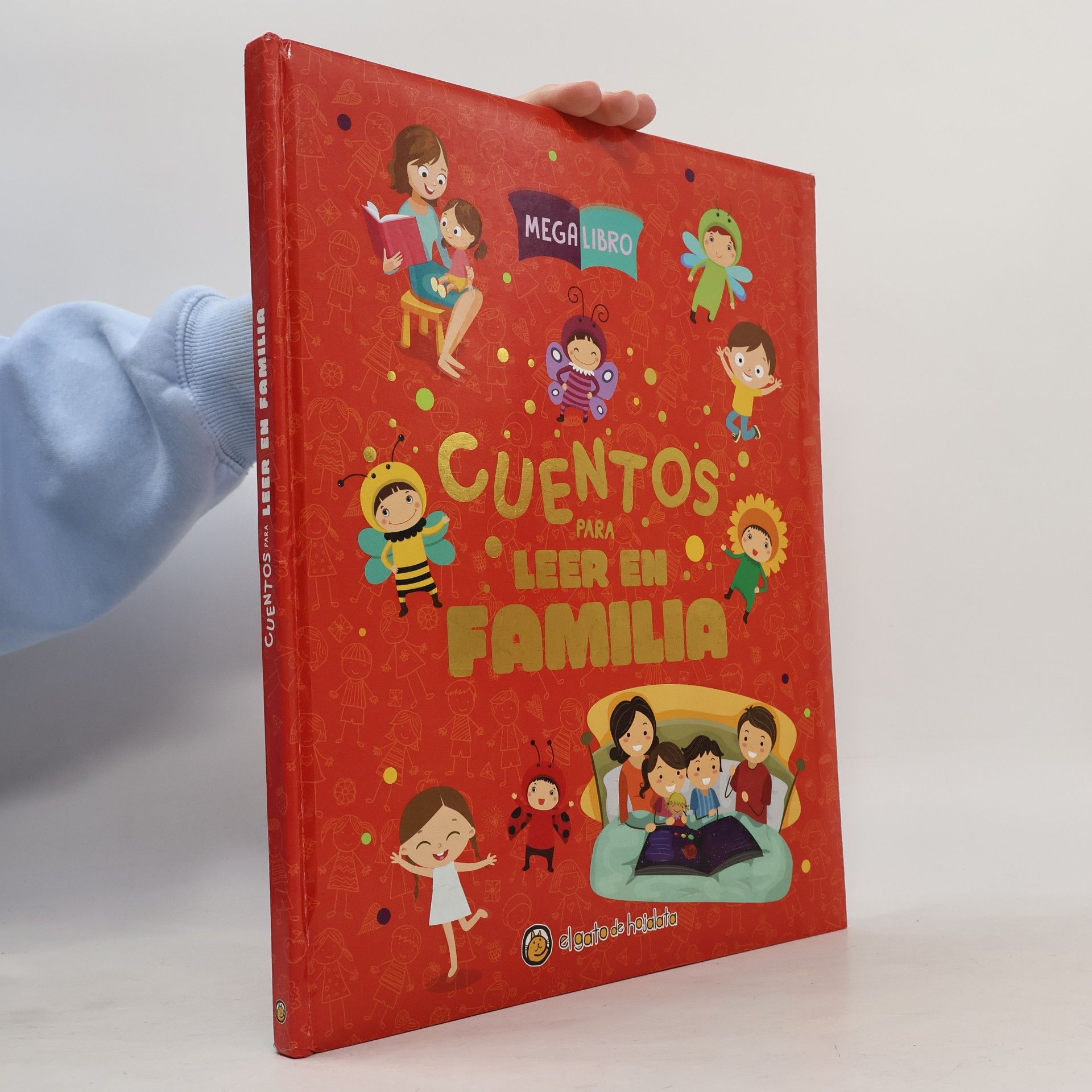 VARIOS AUTORES Mega libro: Cuentos para leer en familia