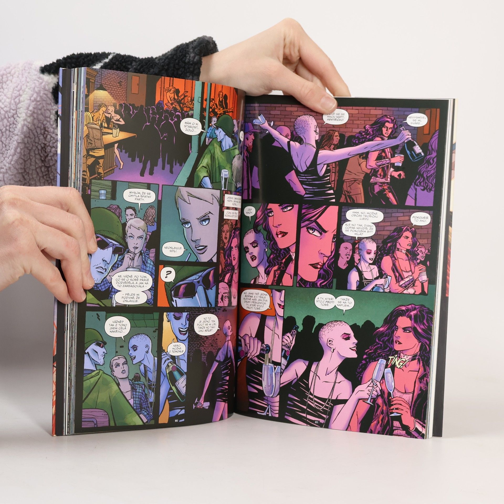 Brian Azzarello Wonder Woman: Krev: Kniha první