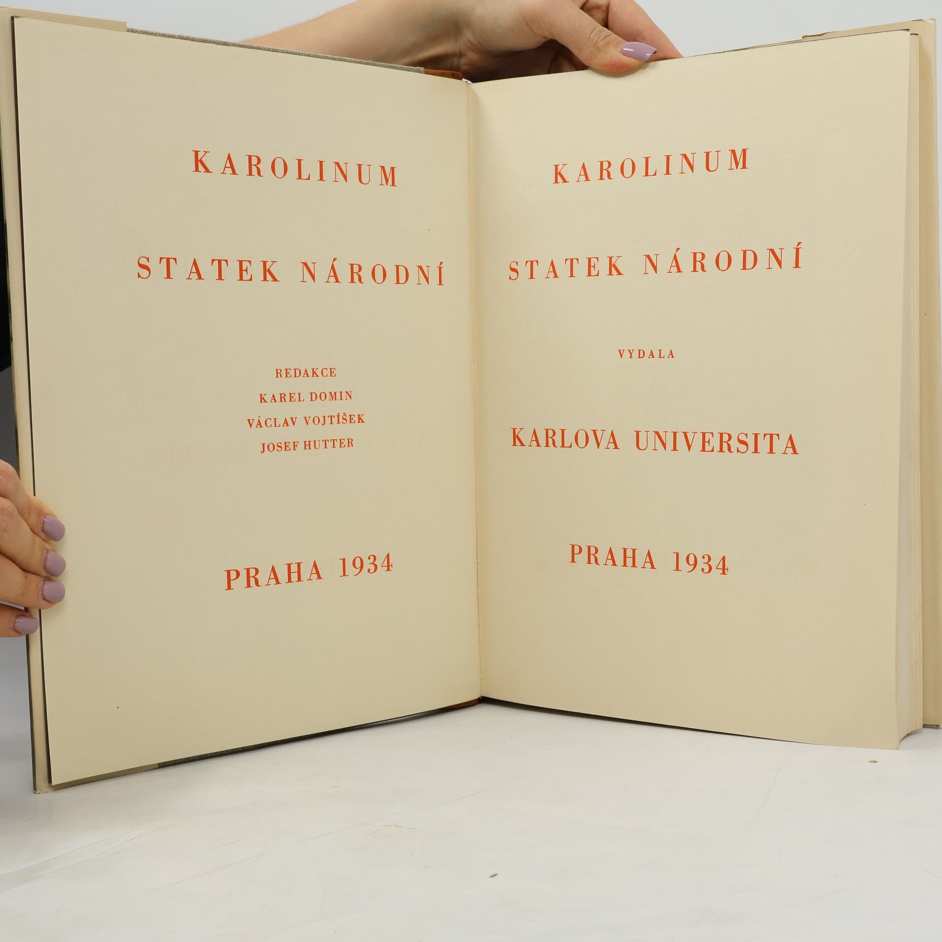 Collectif d'auteurs Karolinum. Statek národní