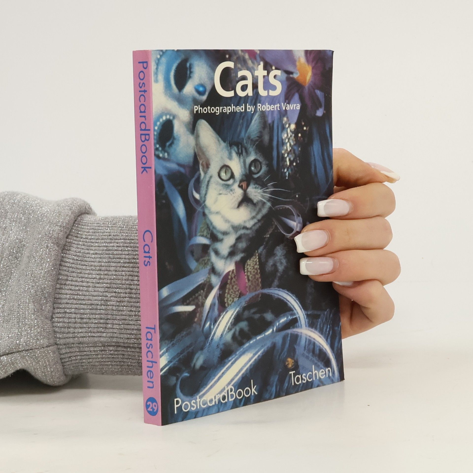 Vavra /Cats (PostcardBook)