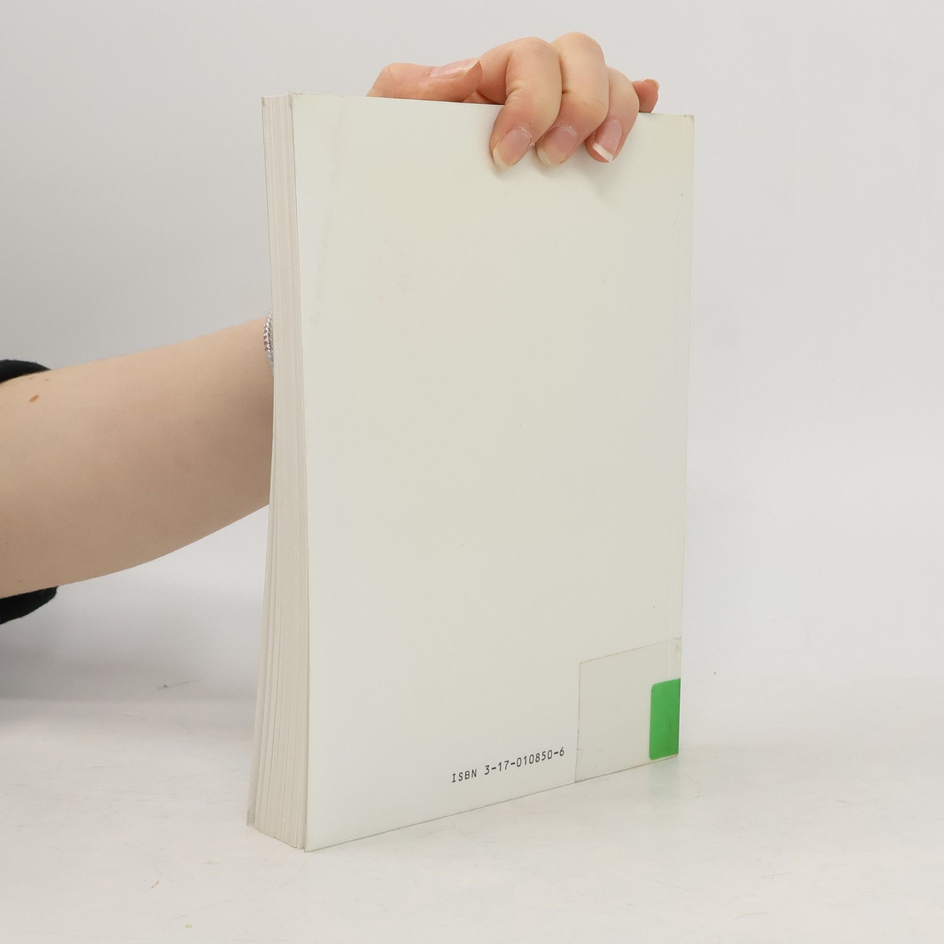 Karin Gottschall Schriftenreihe des Bundesministers für Jugend, Familie, Frauen und Gesundheit - 240: Weibliche Angestellte im Zentrum betrieblicher Innovation