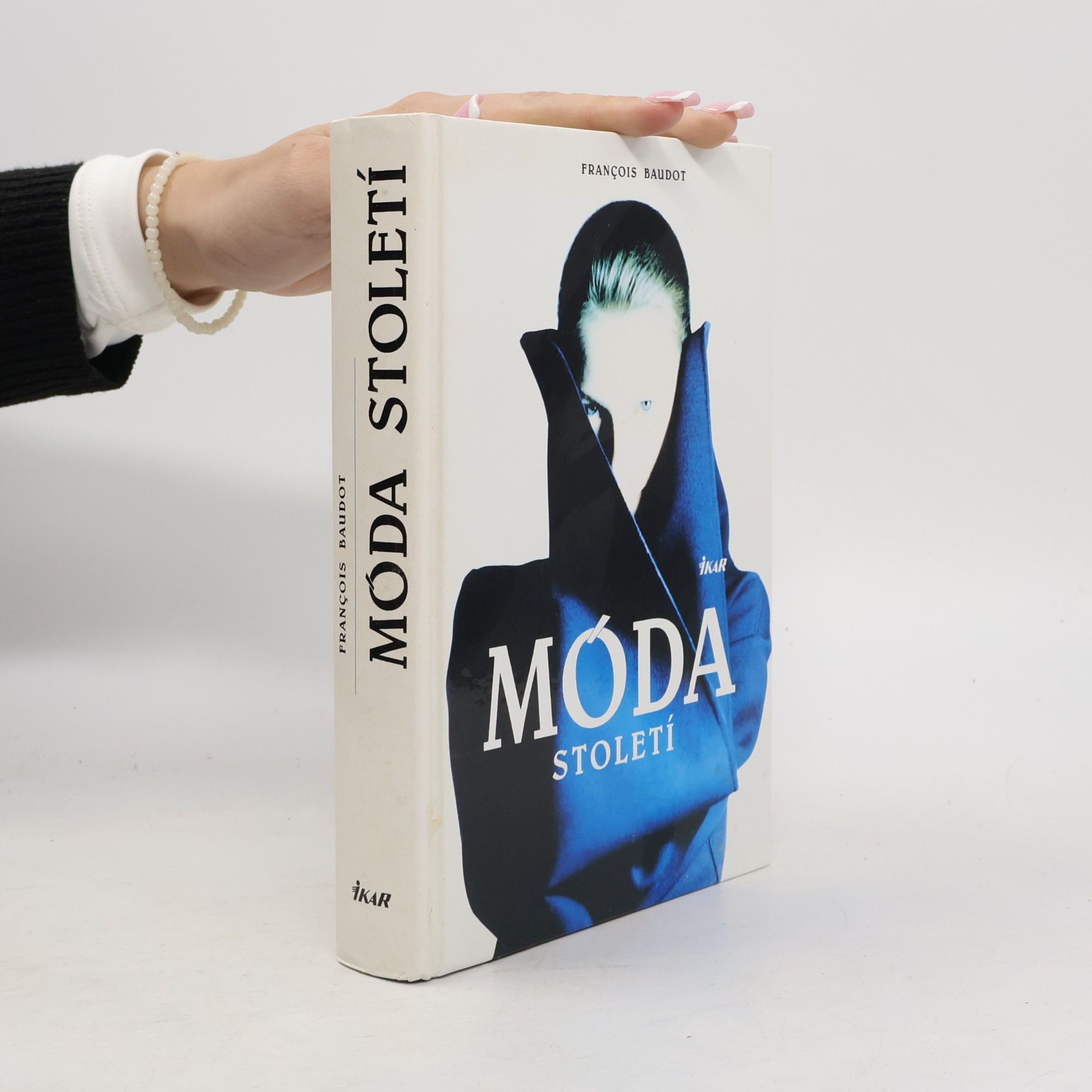 Móda století