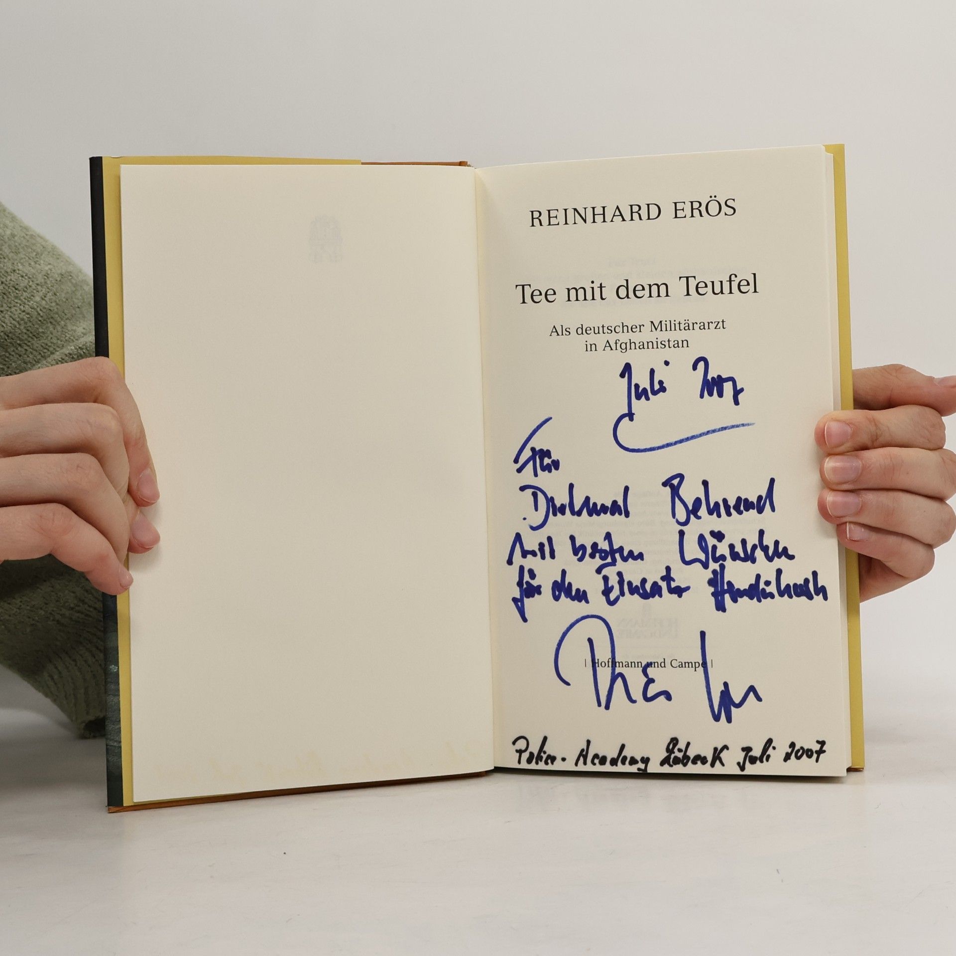 Reinhard Erös Tee mit dem Teufel