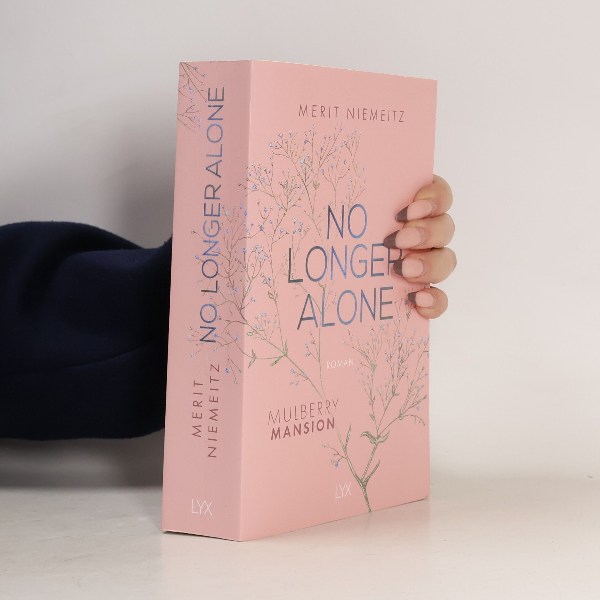 Merit Niemeitz No Longer Alone - Mulberry Mansion